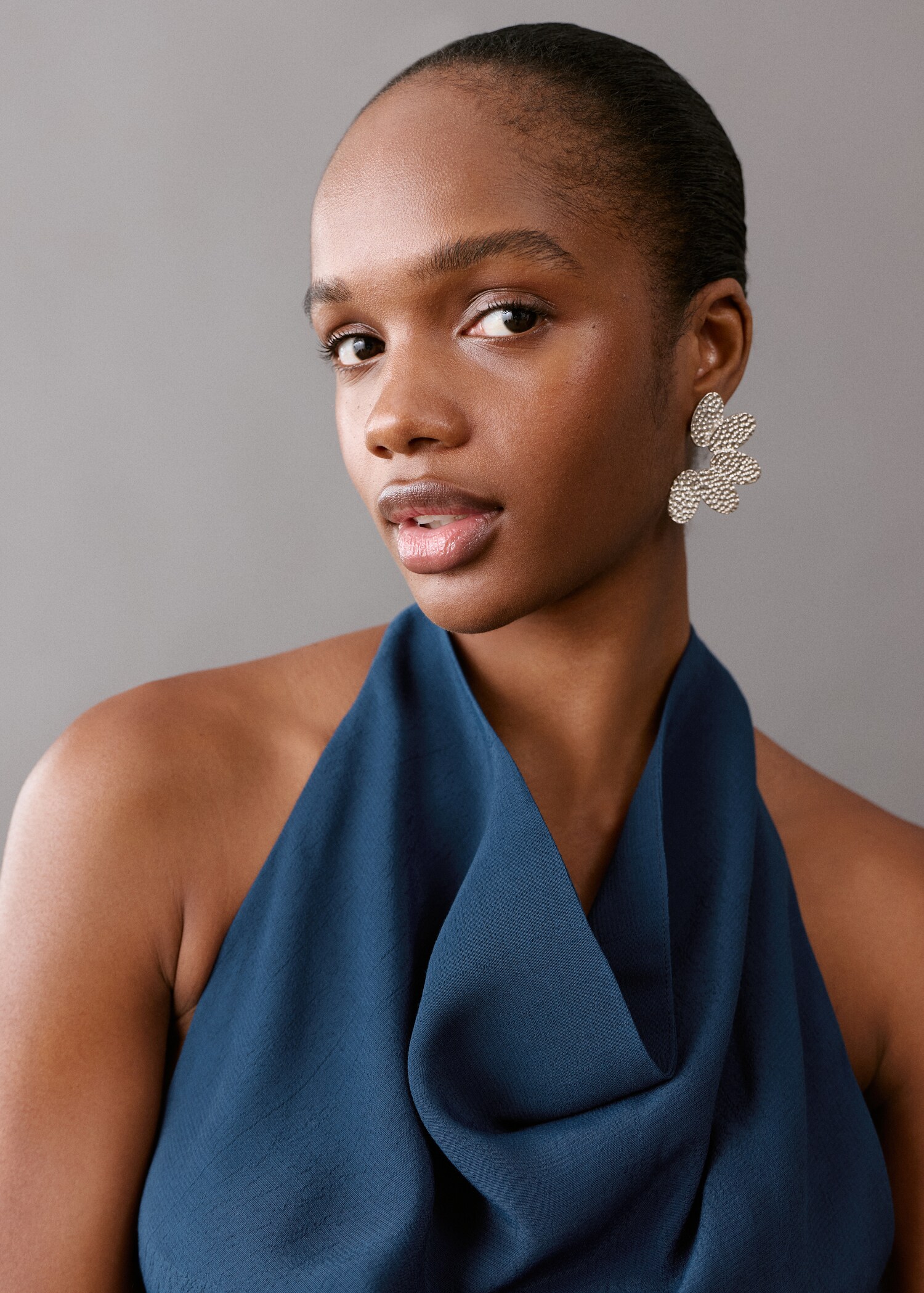 Overal halter s odhalenými zády - Detail zboží 1