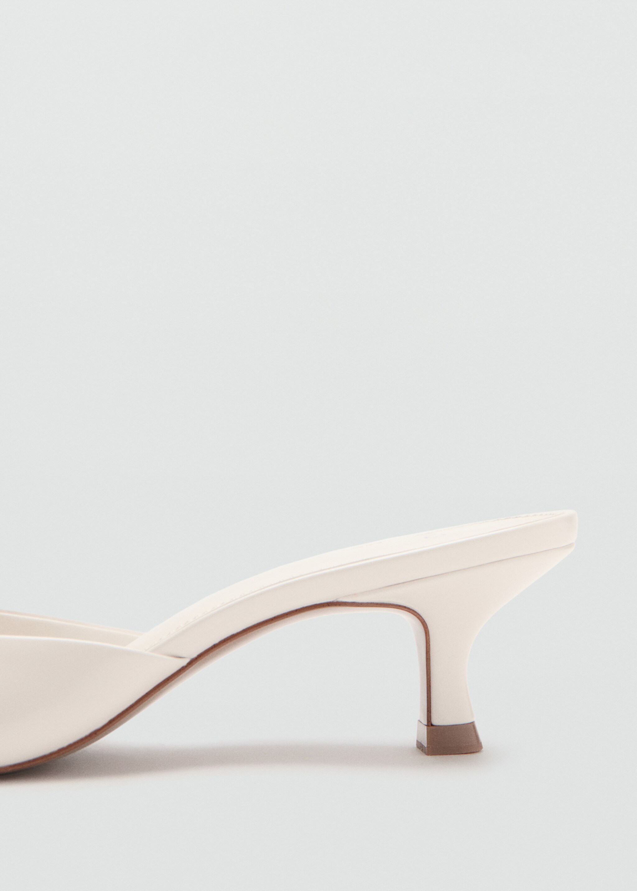 Pointed heel sandals - Details of the article 1, Ecru. Ref: 27085814-00.