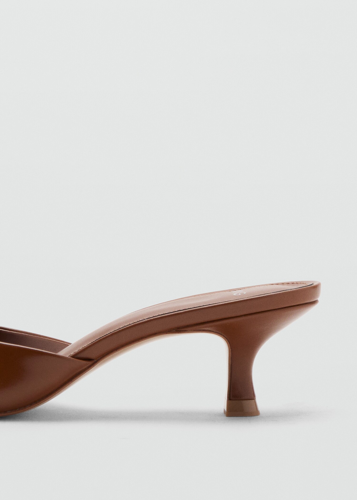 Pointed heel sandals - Details of the article 1