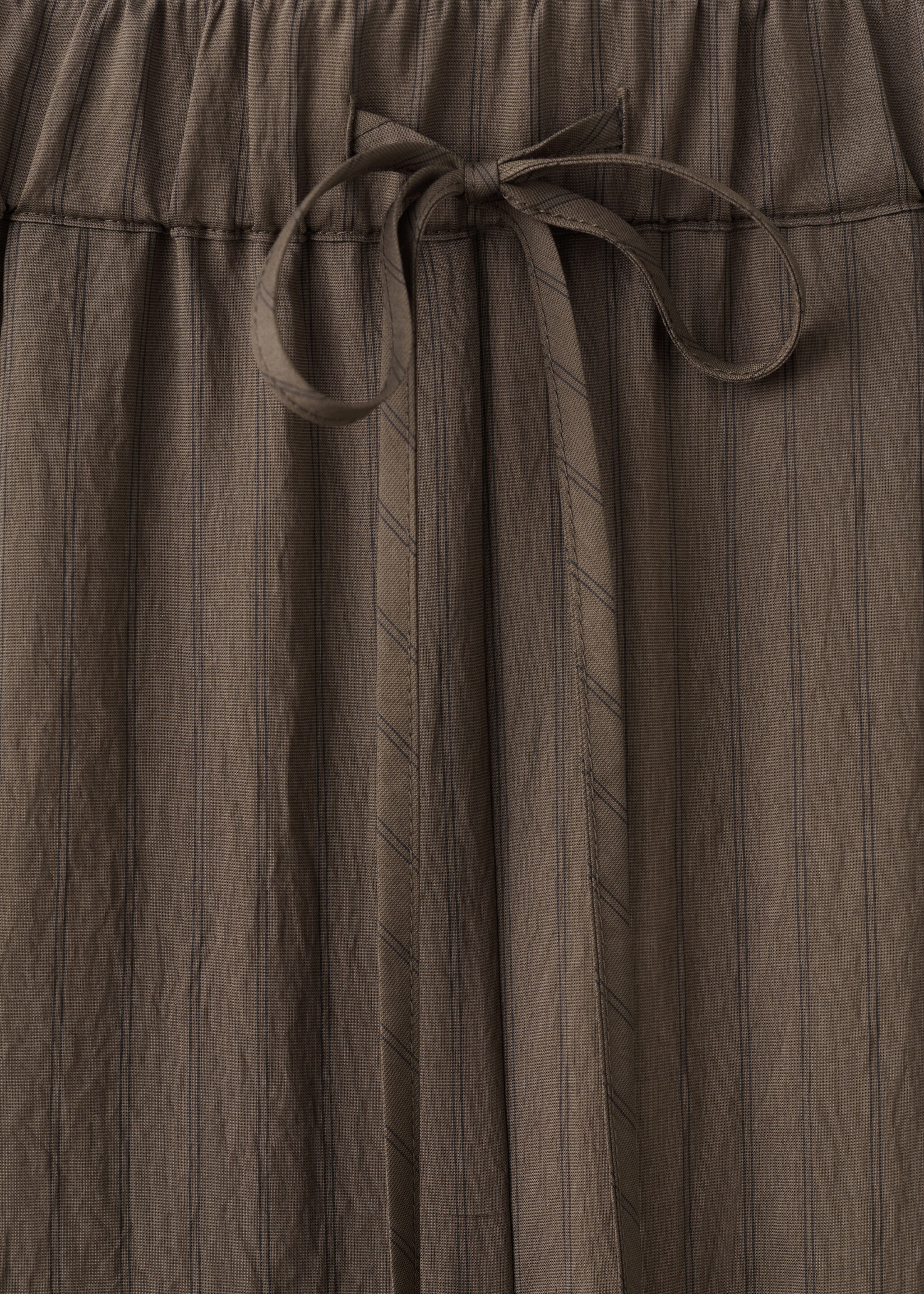 Straight striped trousers - Details of the article 8, Brown. Ref: 27085821-00.