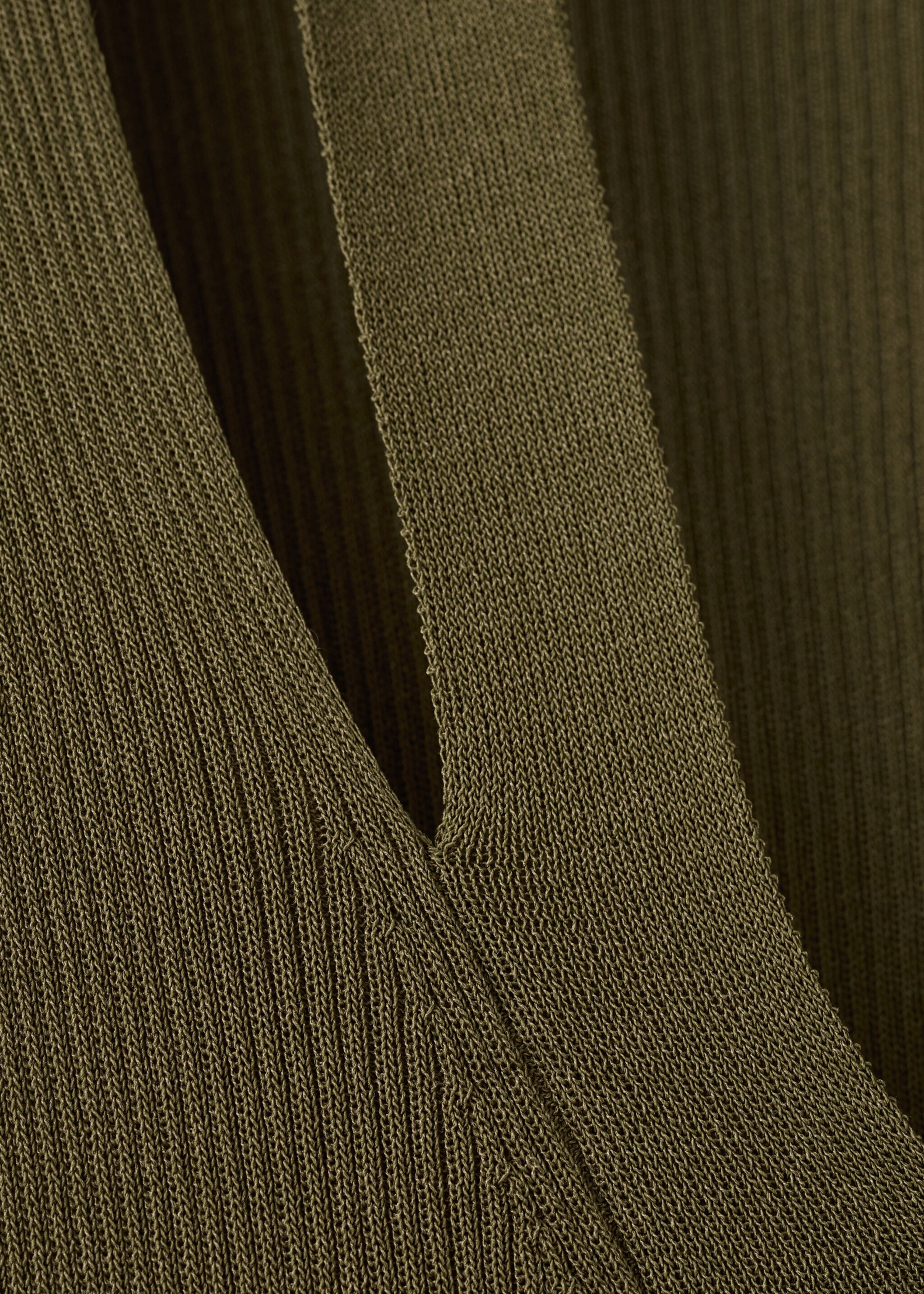 Fine-knit flared dress - Details of the article 0, Khaki. Ref: 27085823-00.
