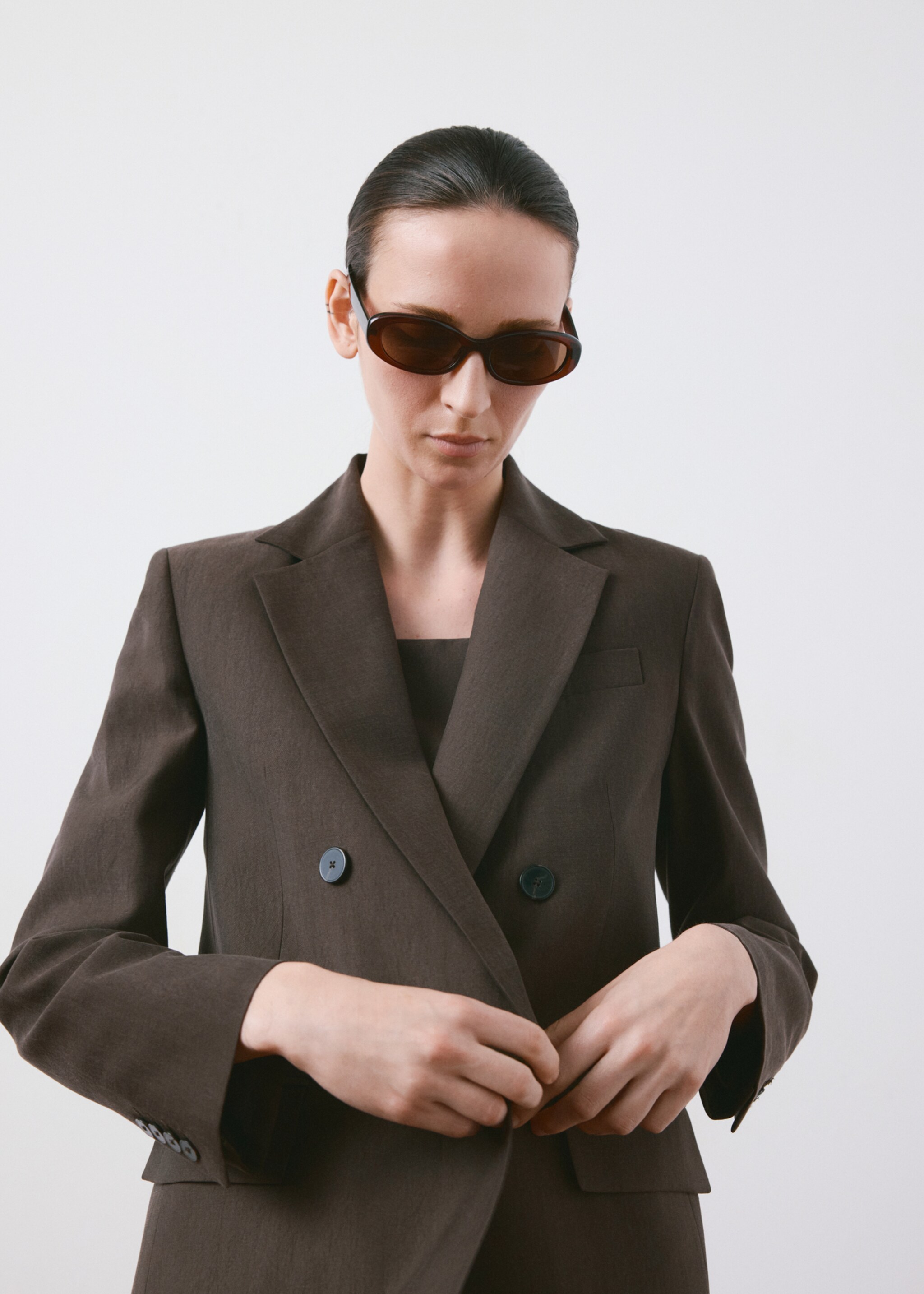 Straight-fit lyocell suit jacket - Details of the article 1, Chocolate. Ref: 27085832-00.