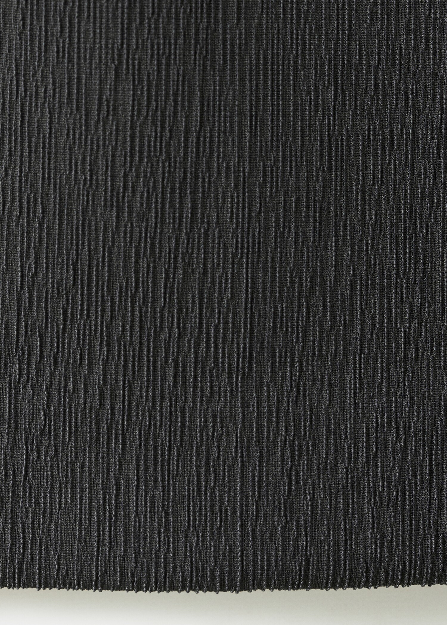 Straight mid-rise trousers - Details of the article 0