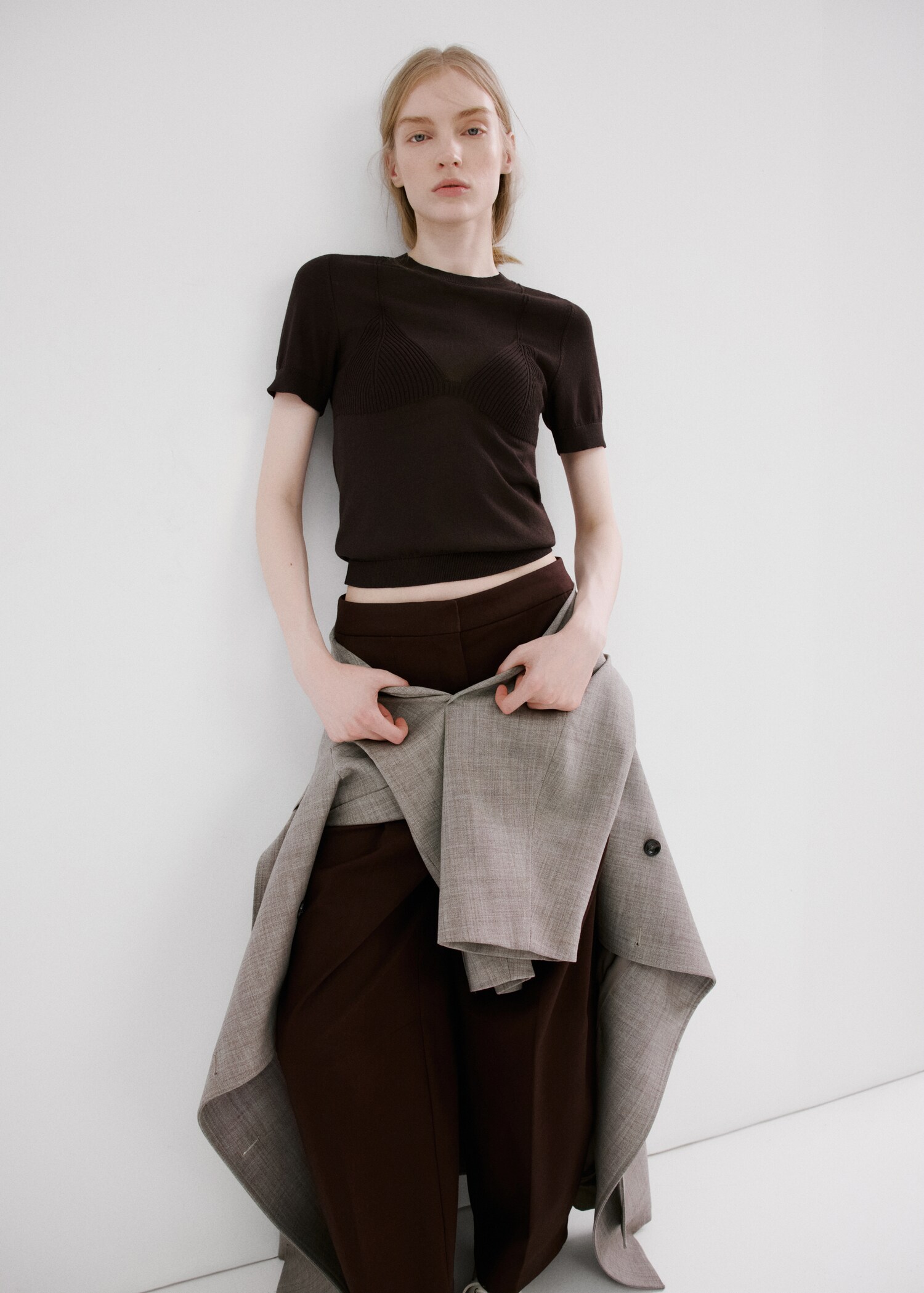 Short-sleeved knitted sweater - Details of the article 6