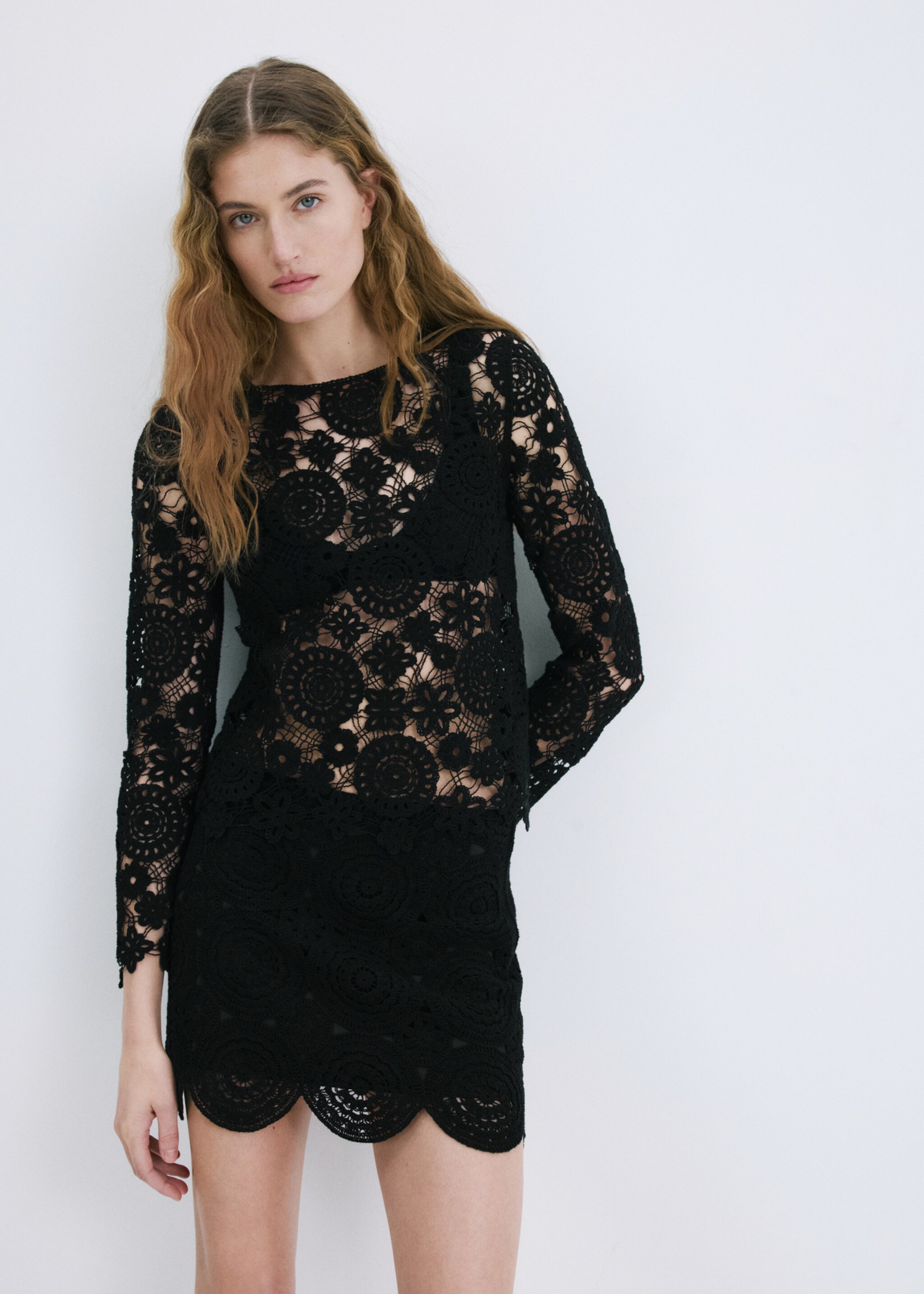 Crochet mini skirt - Details of the article 2, Black. Ref: 27085842-00.