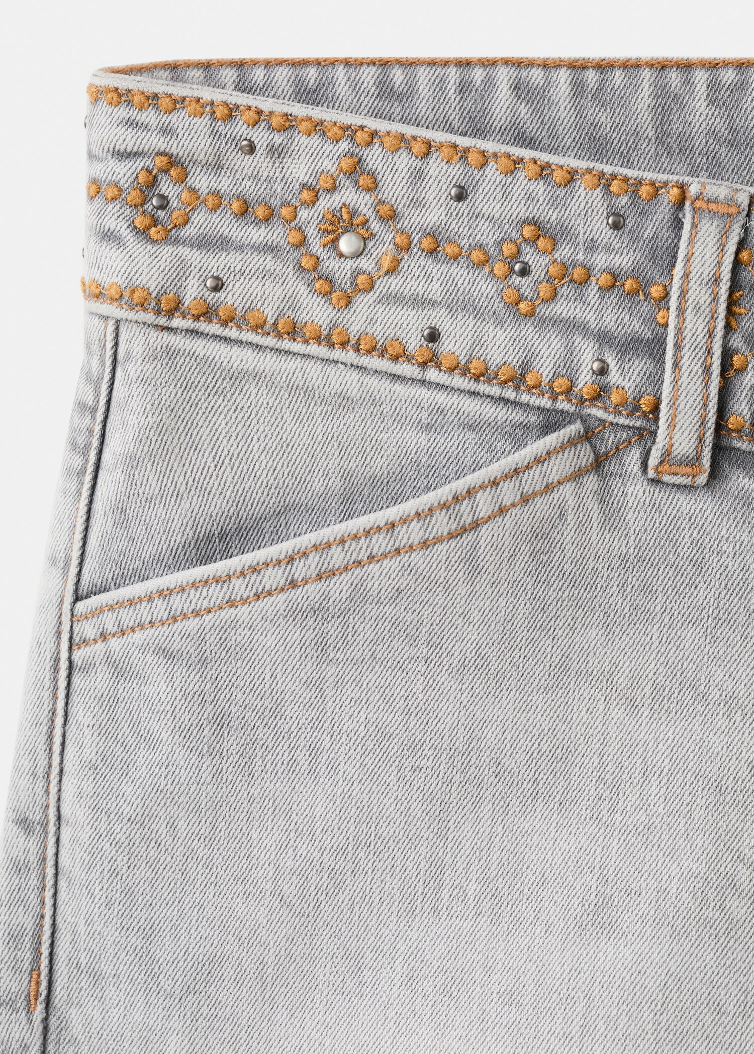 Embroidered detail mini shorts - Details of the article 8