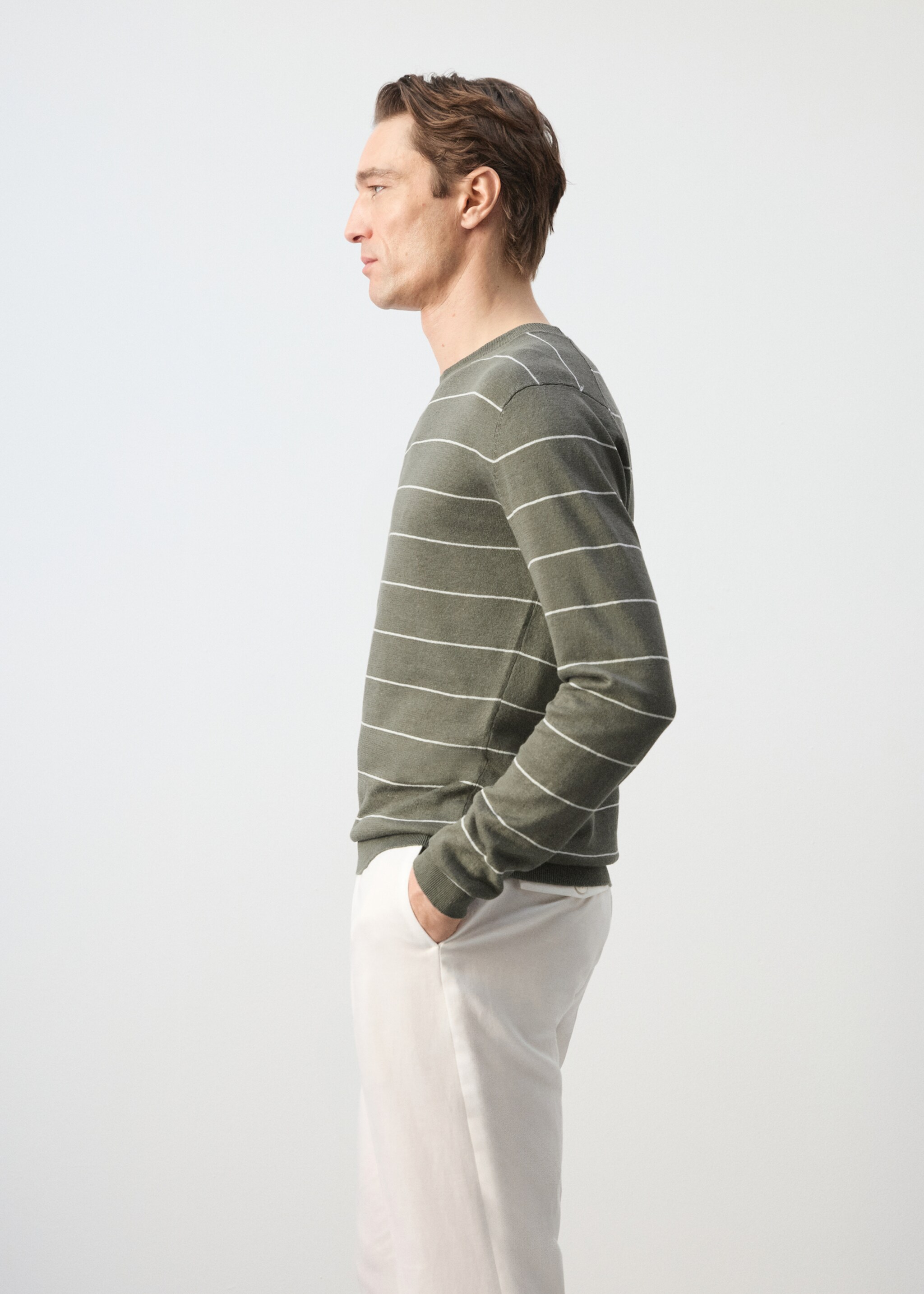 Linen blend fine knit striped jersey - Details of the article 2, Medium Brown. Ref: 27085938-00.