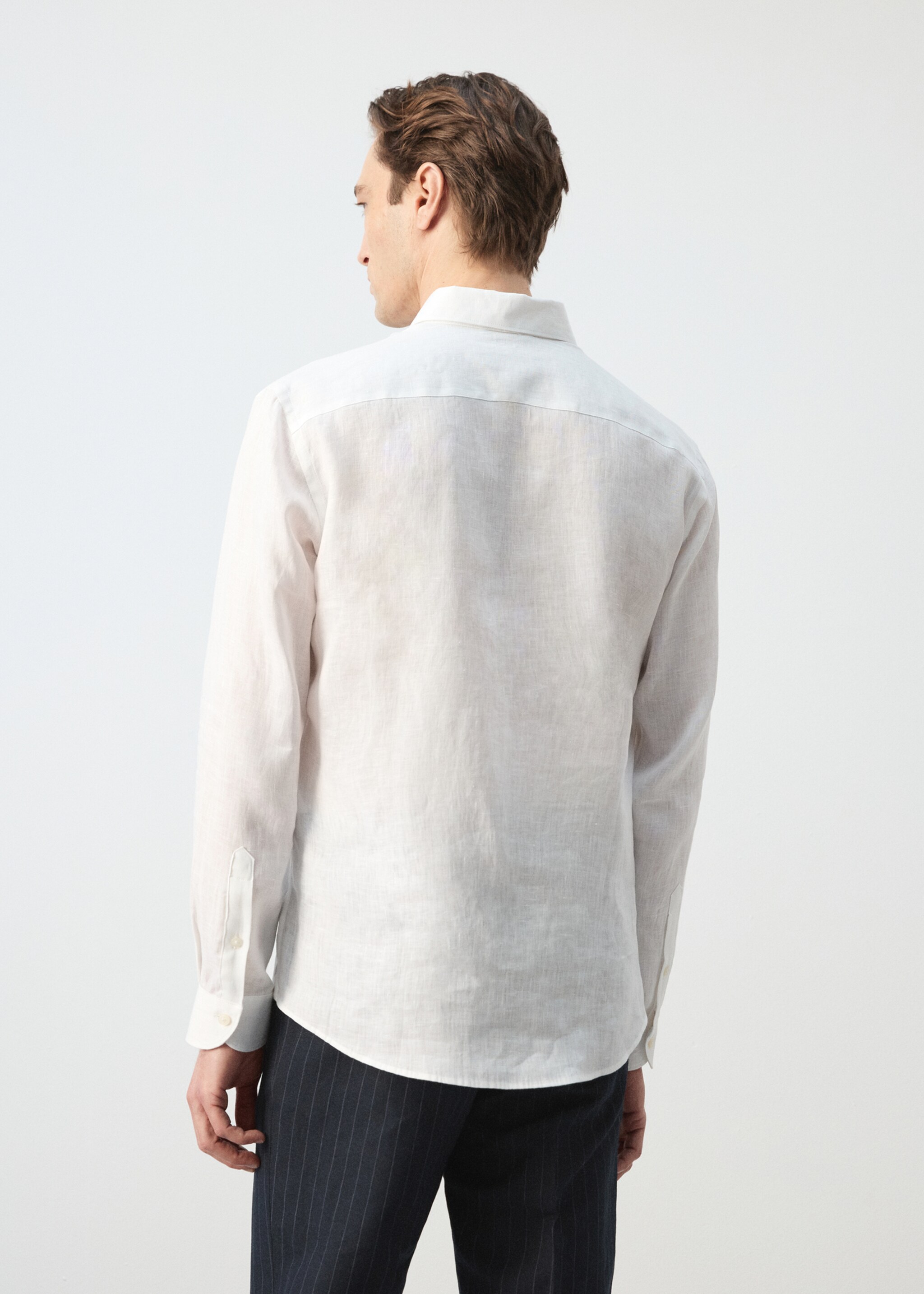 Regular-fit 100% linen shirt - Reverse of the article, White. Ref: 27085939-00.