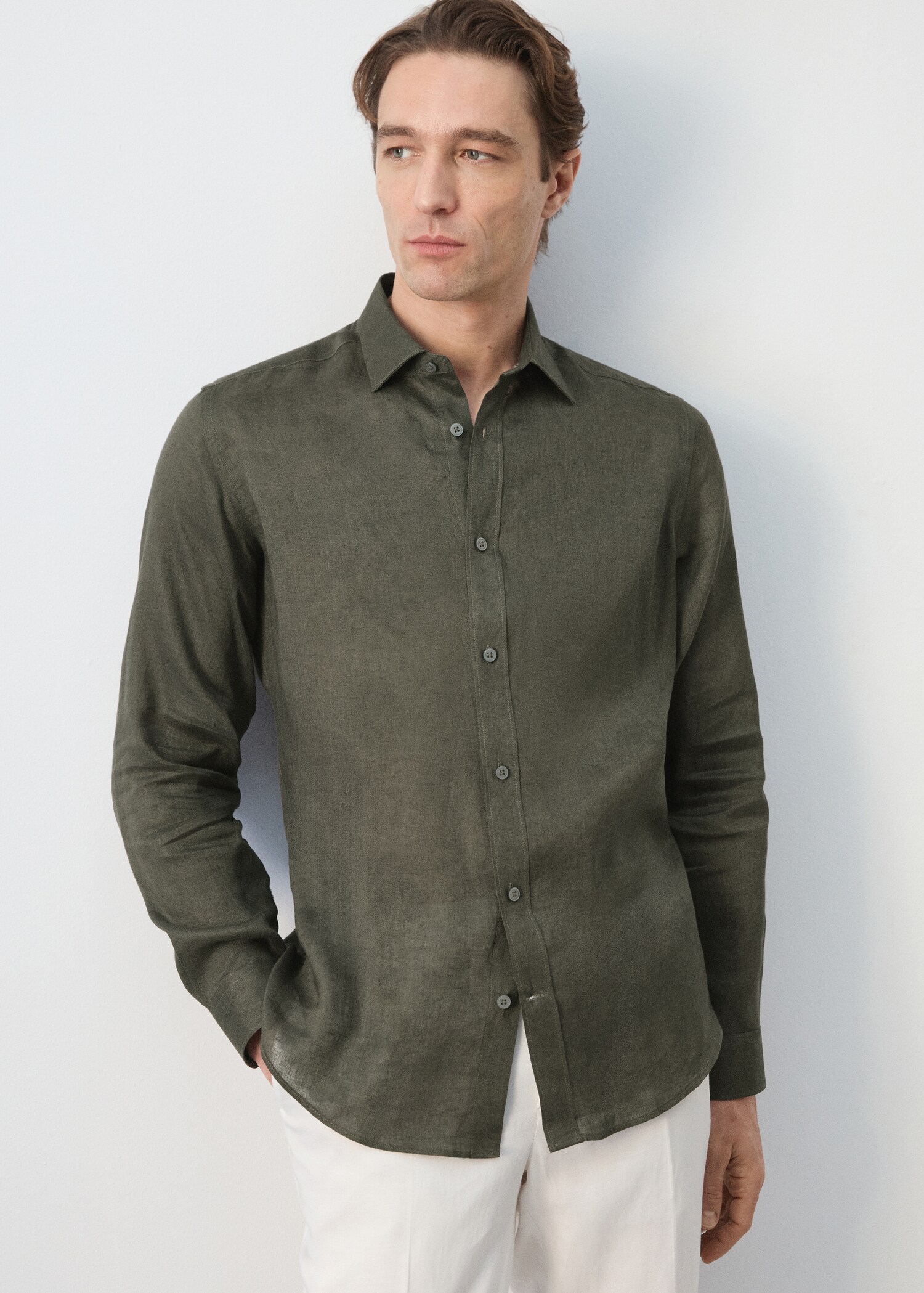 Regular-fit 100% linen shirt - Details of the article 6