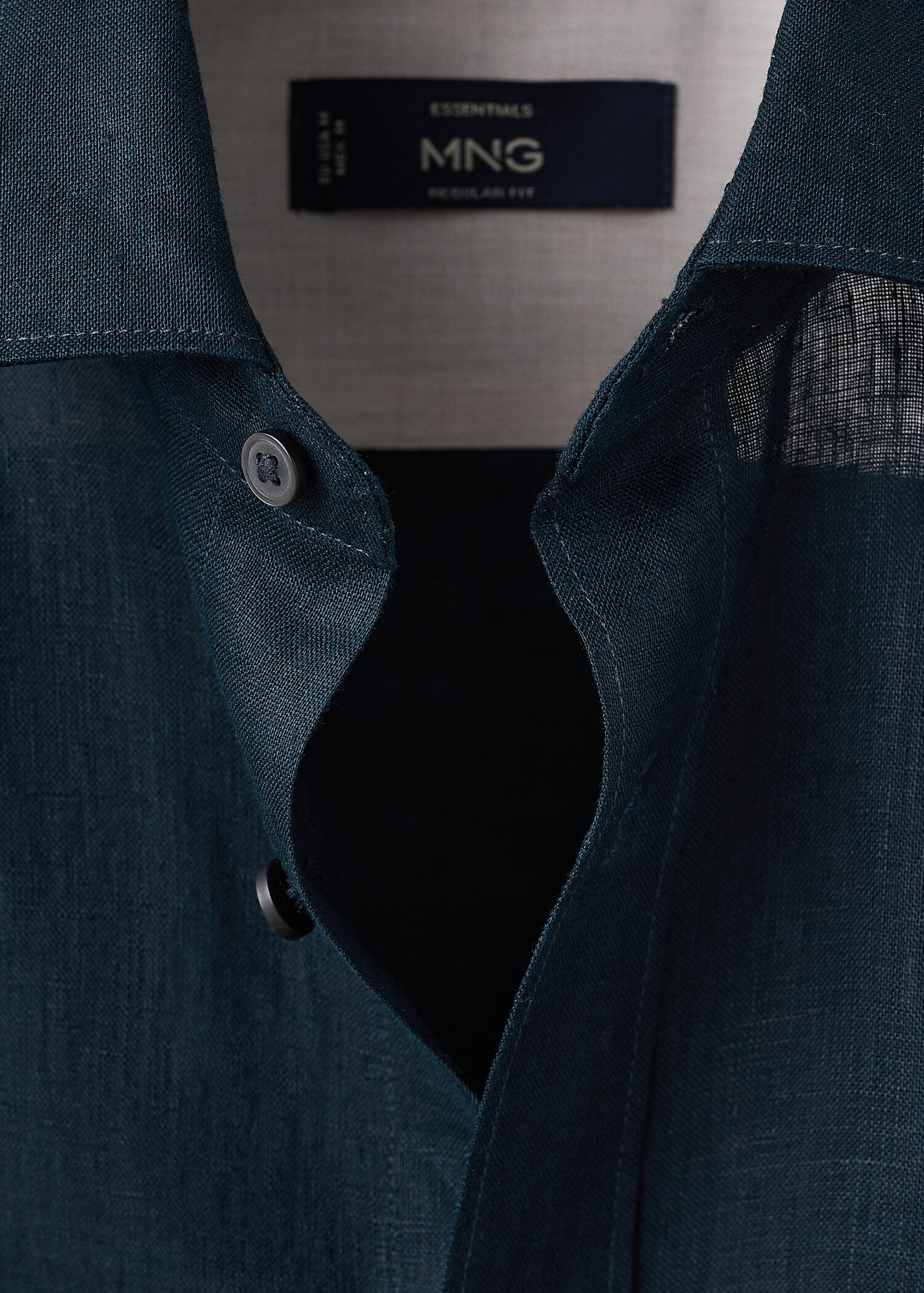 Regular-fit 100% linen shirt - Details of the article 8