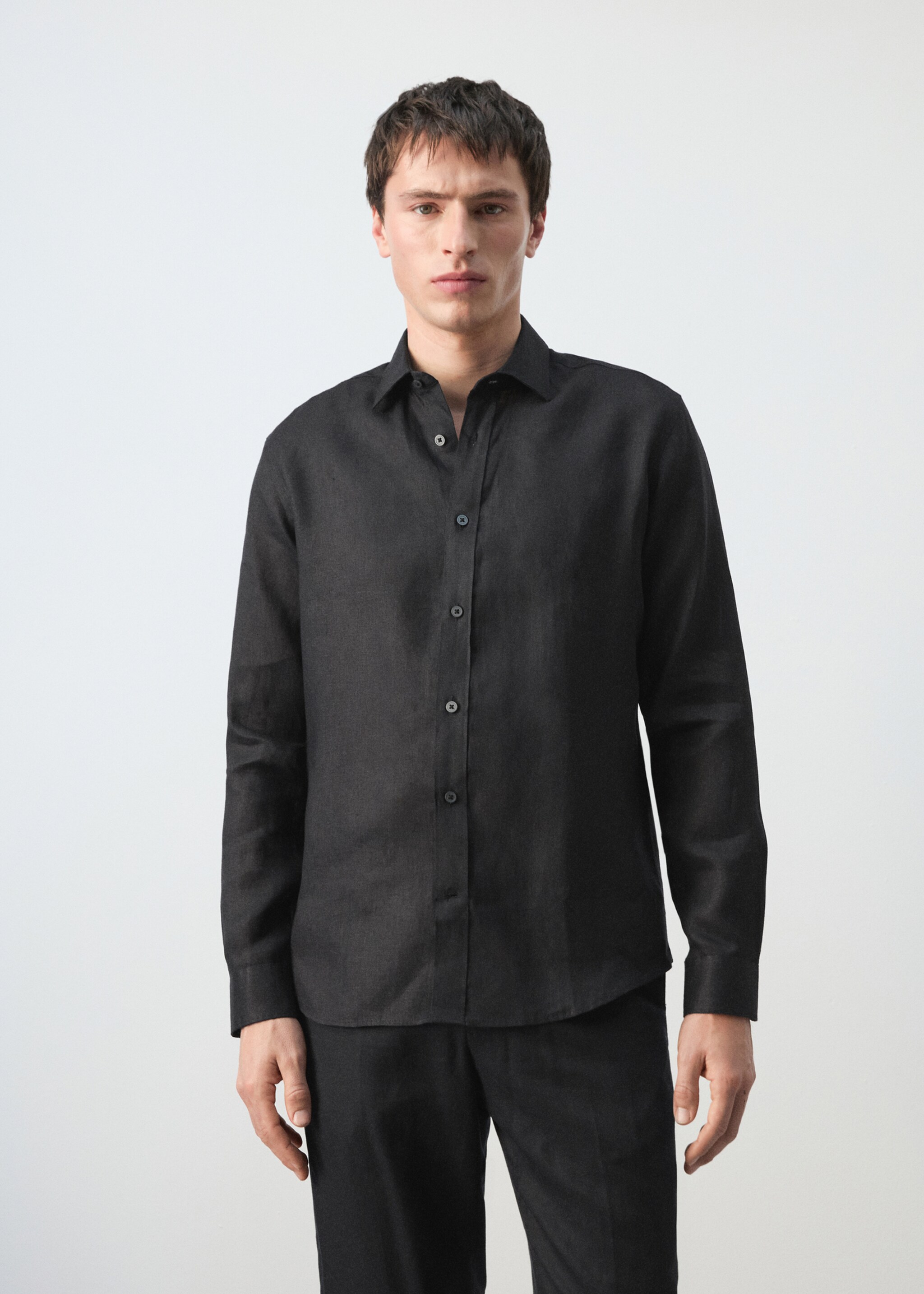 Regular-fit 100% linen shirt - Medium plane, Black. Ref: 27085939-00.