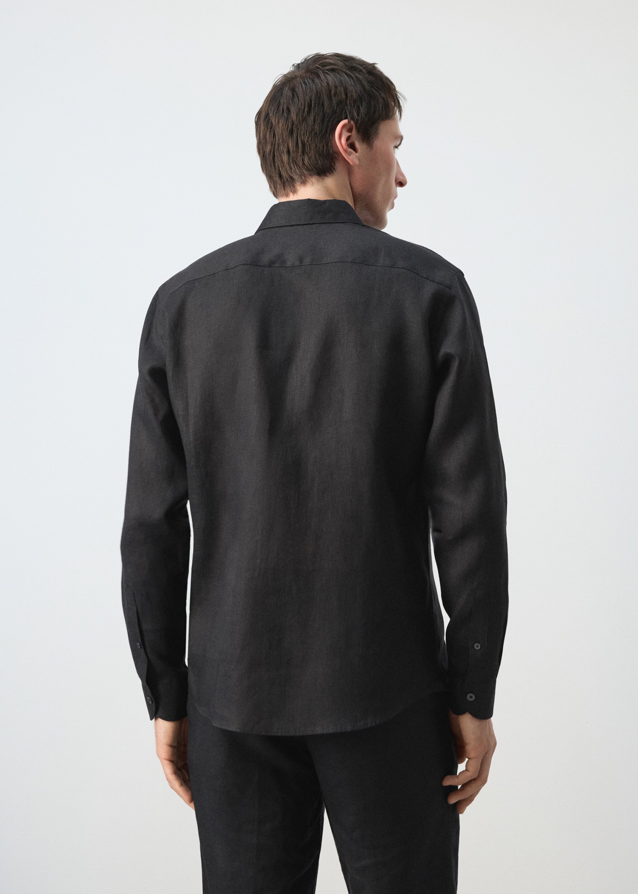 Regular-fit 100% linen shirt - Reverse of the article, Black. Ref: 27085939-00.