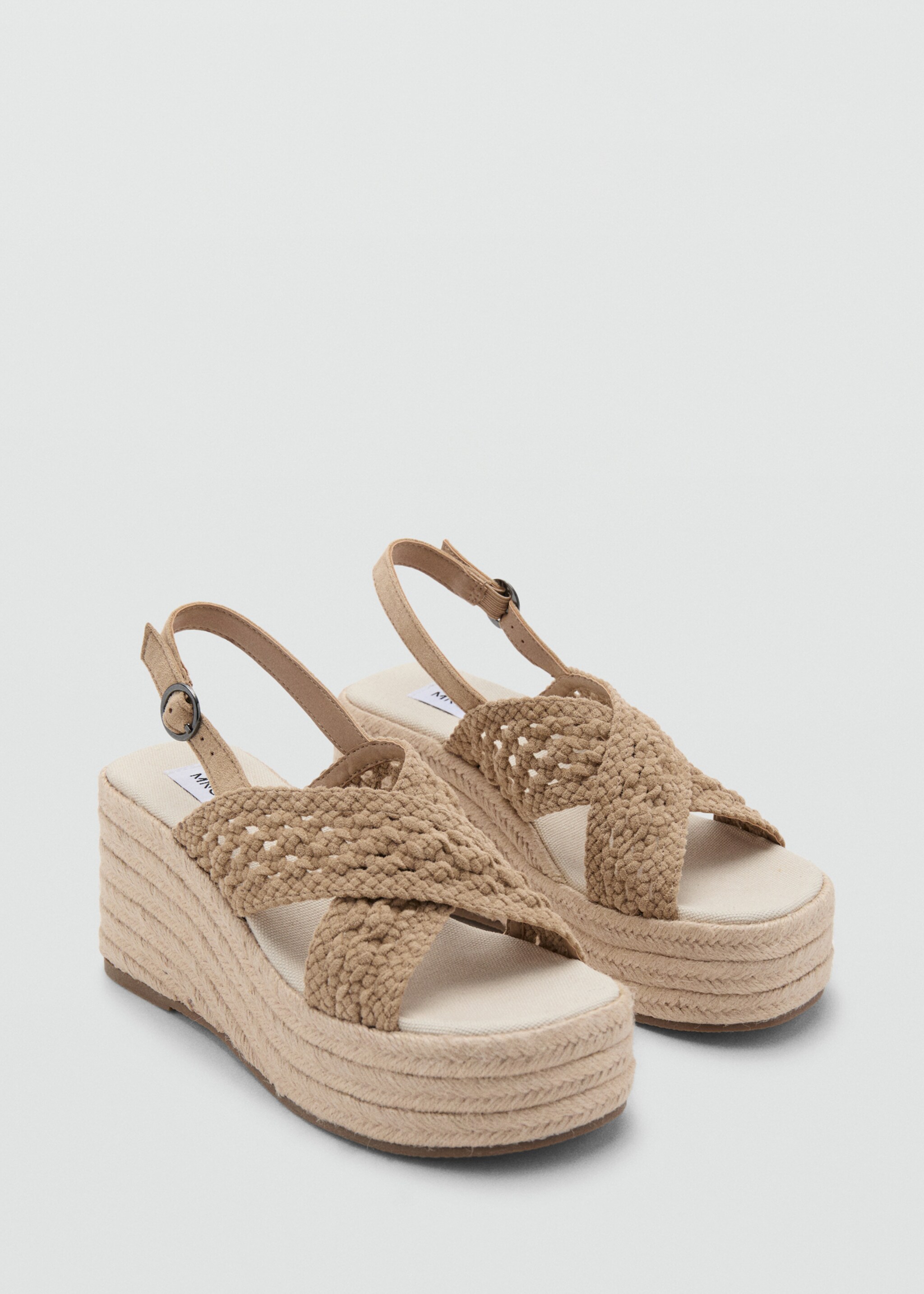 Criss-cross straps sandals - Medium plane, Medium Brown. Ref: 27085945-00.