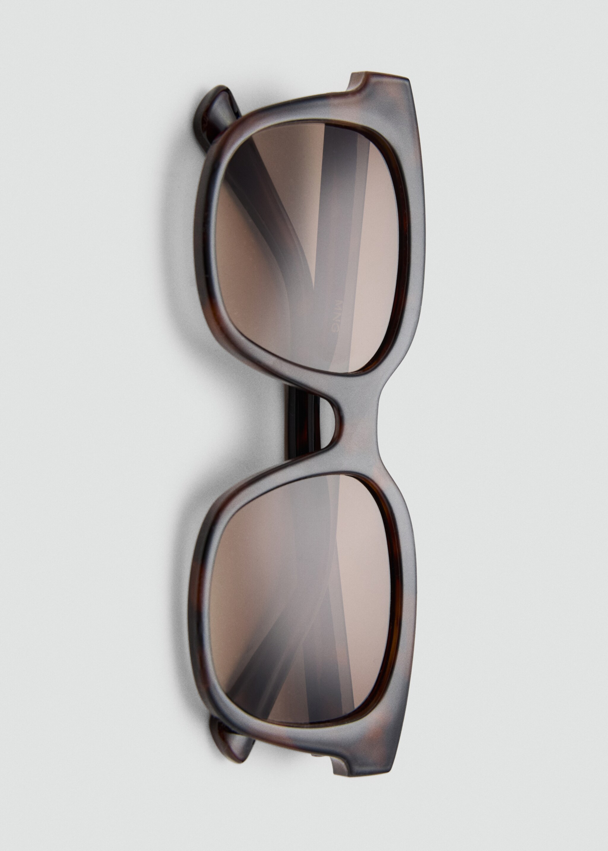 Squared frame sunglasses - Details of the article 1, Chocolate. Ref: 27085946-00.