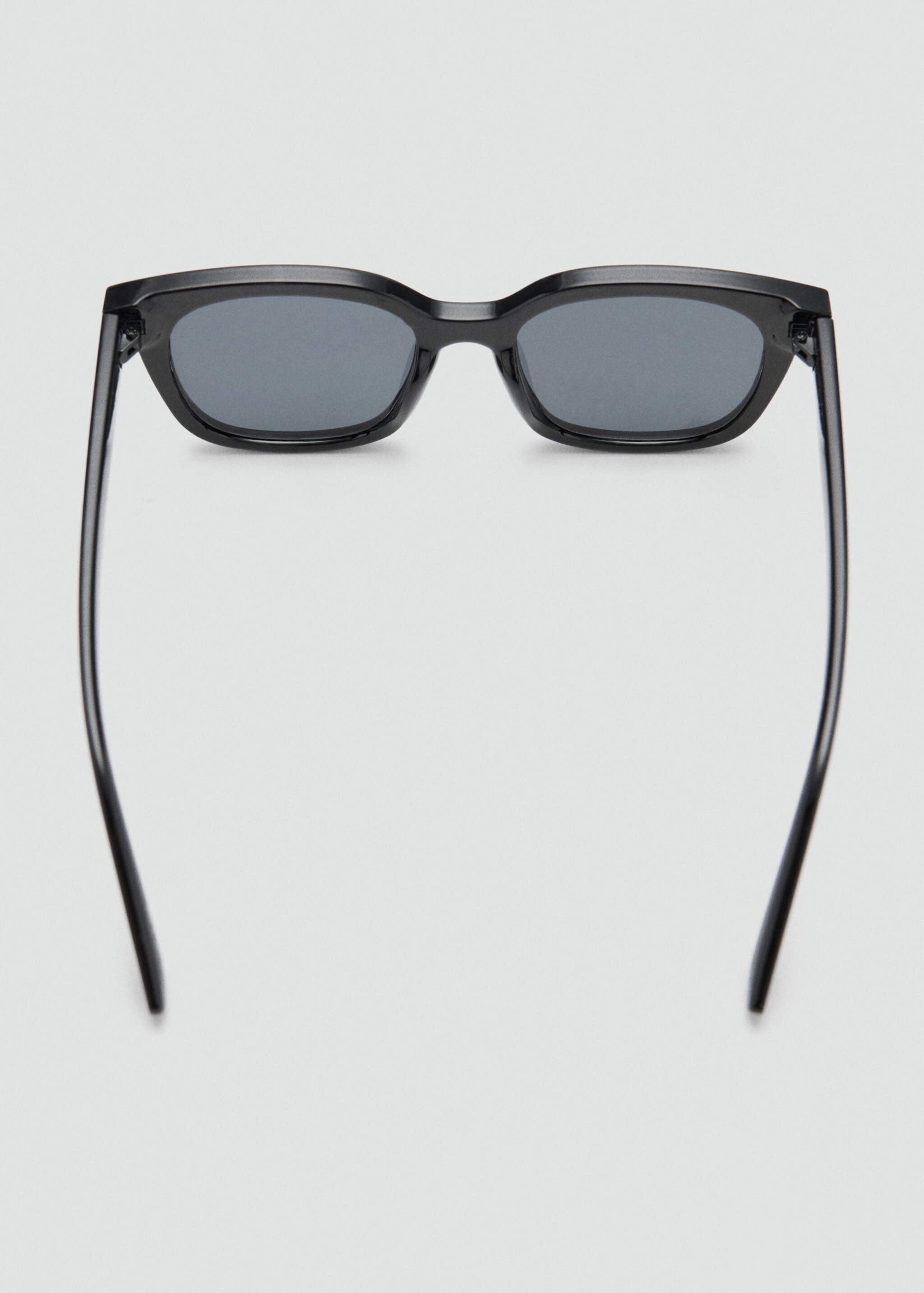 Squared frame sunglasses - Details of the article 2, Black. Ref: 27085946-00.