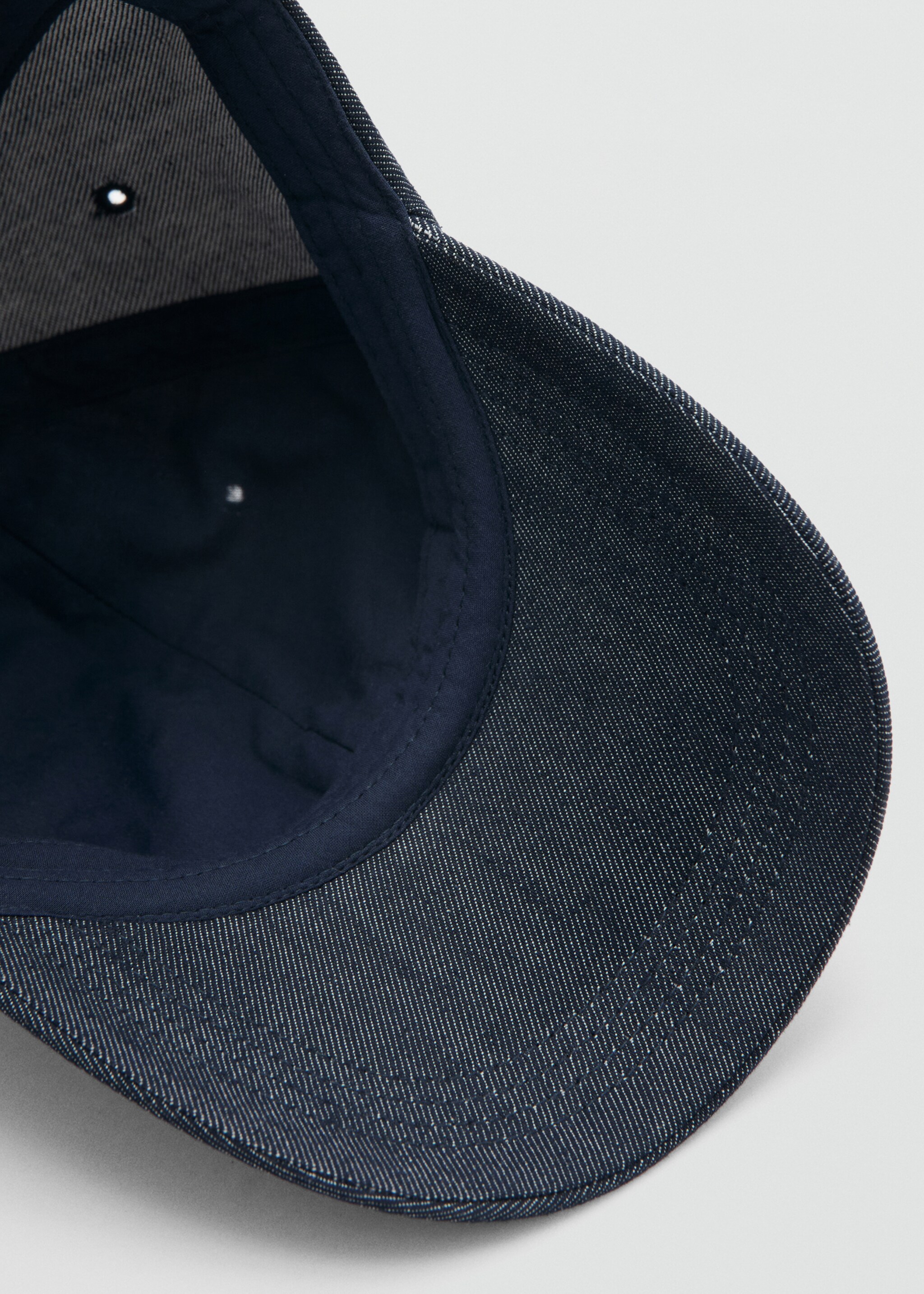 Denim cap - Details of the article 2, Blue. Ref: 27085948-00.