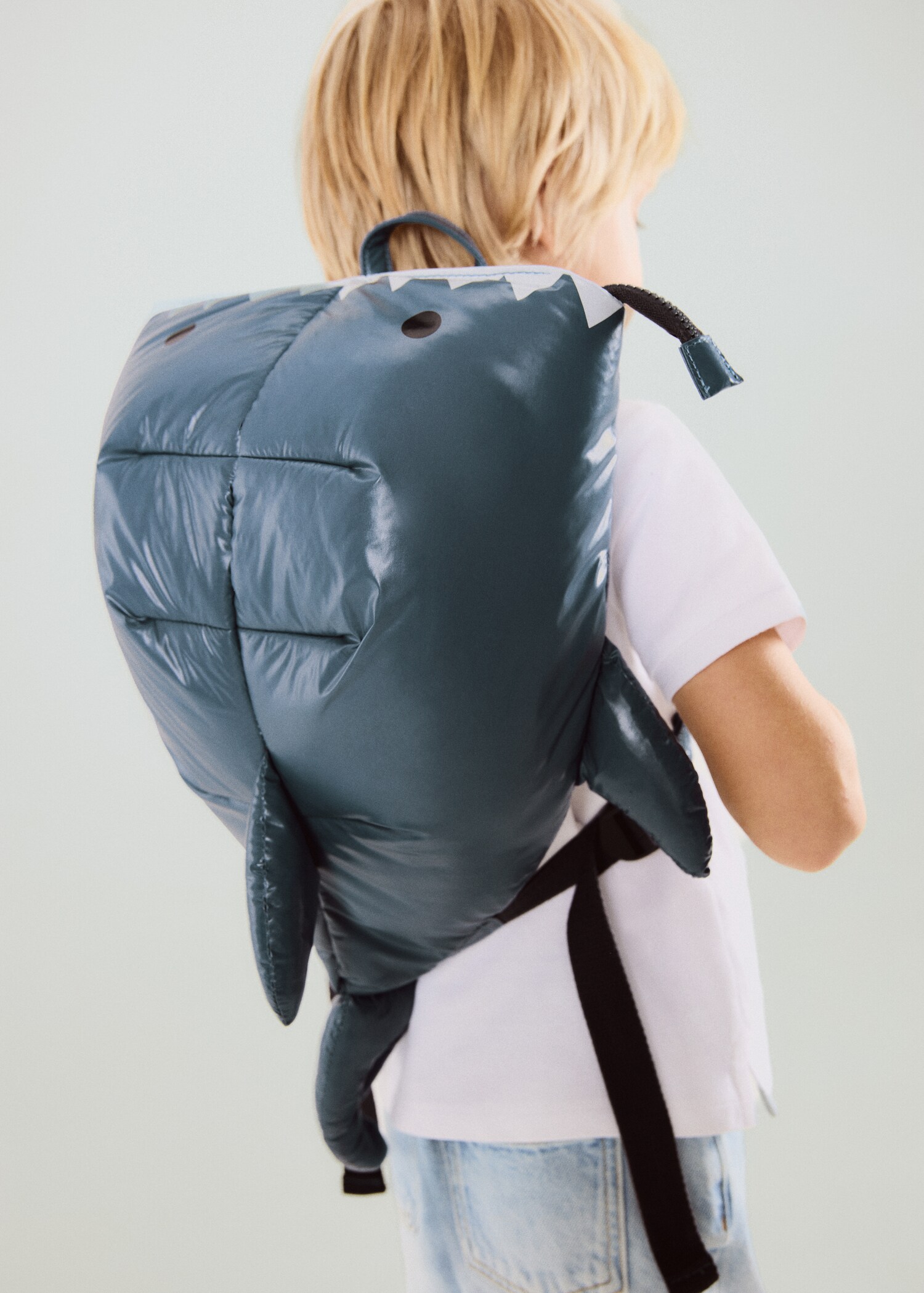 Shark backpack - Details of the article 9