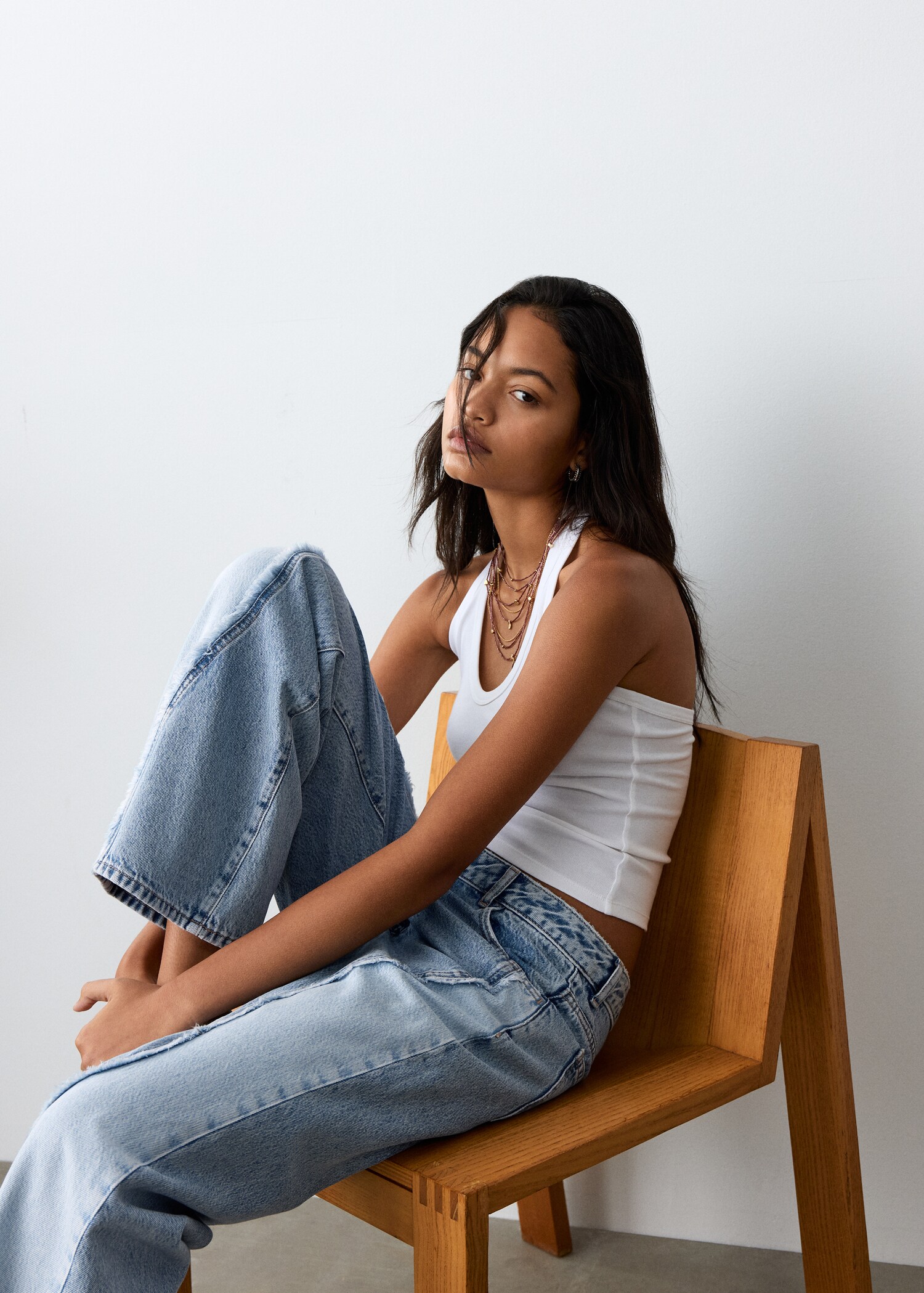 جين بخصر منخفض بتباين - تفاصيل المنتج 1