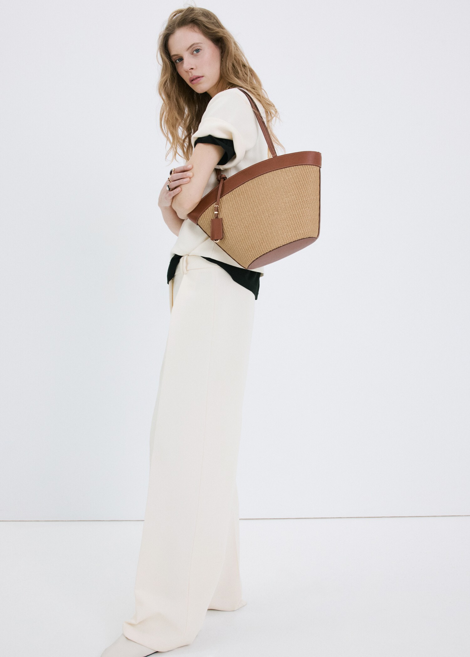 Contrast canvas shopper bag - Details of the article 9