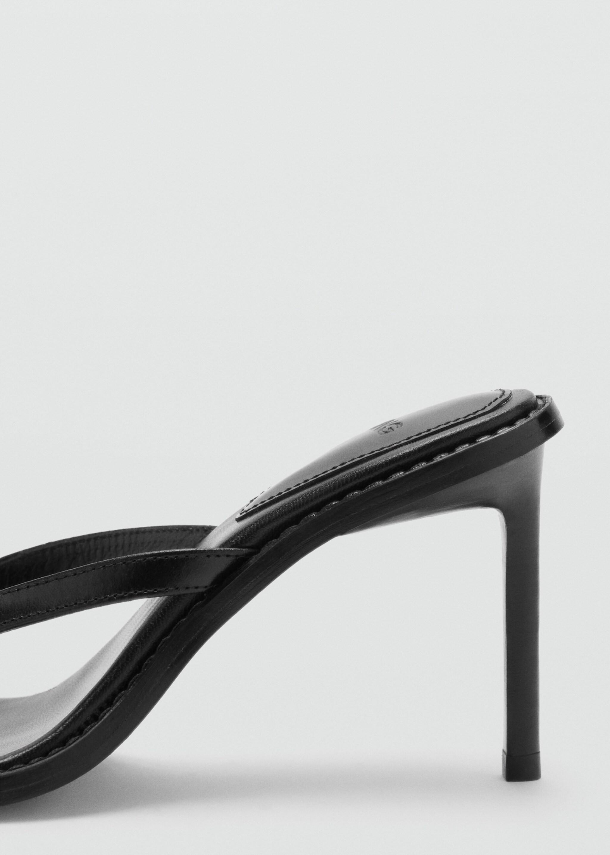 Leather straps sandals - Details of the article 1, Black. Ref: 27085993-00.