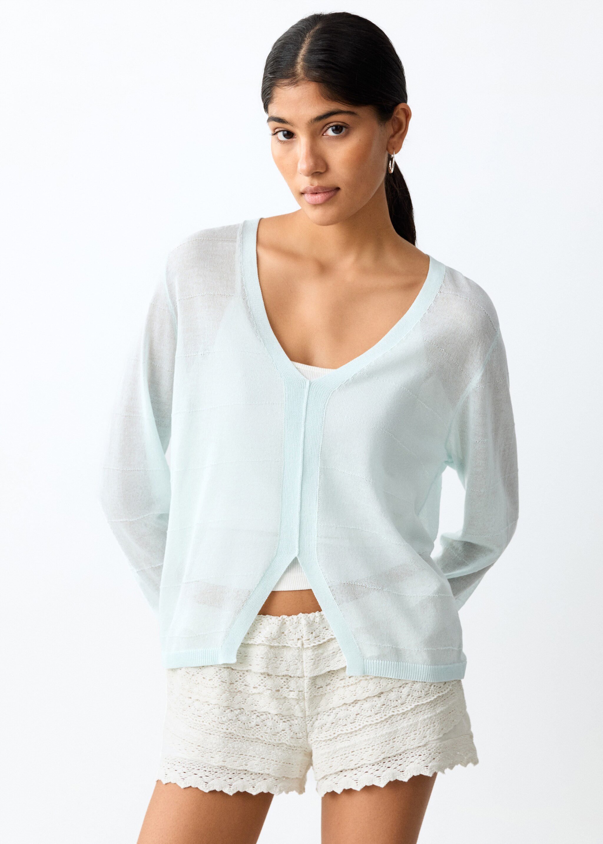 Virkade shorts med volanger - Bild av mittparti, Benvit. Ref: 27086337-00.