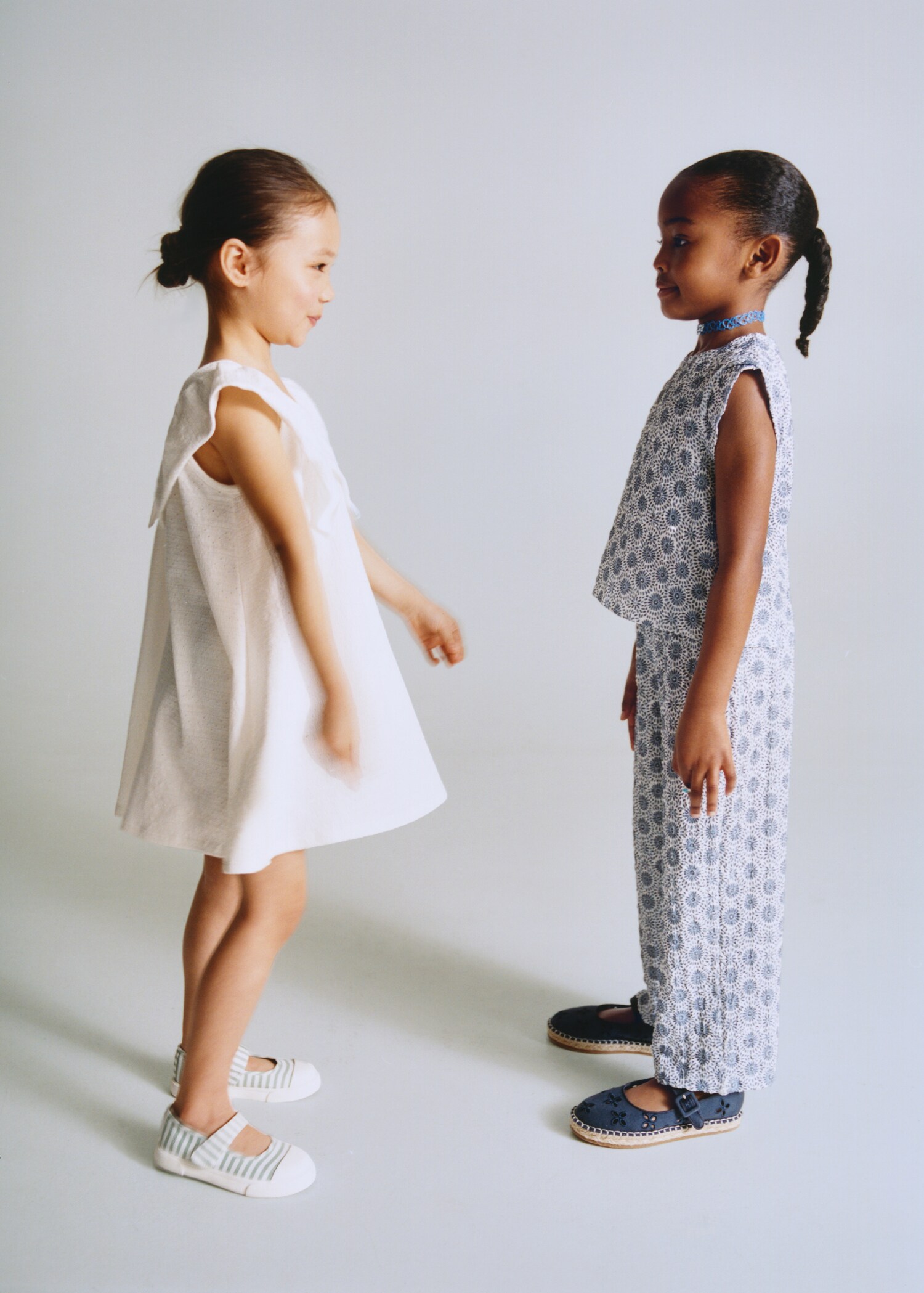 Printed straight trousers - Details of the article 5