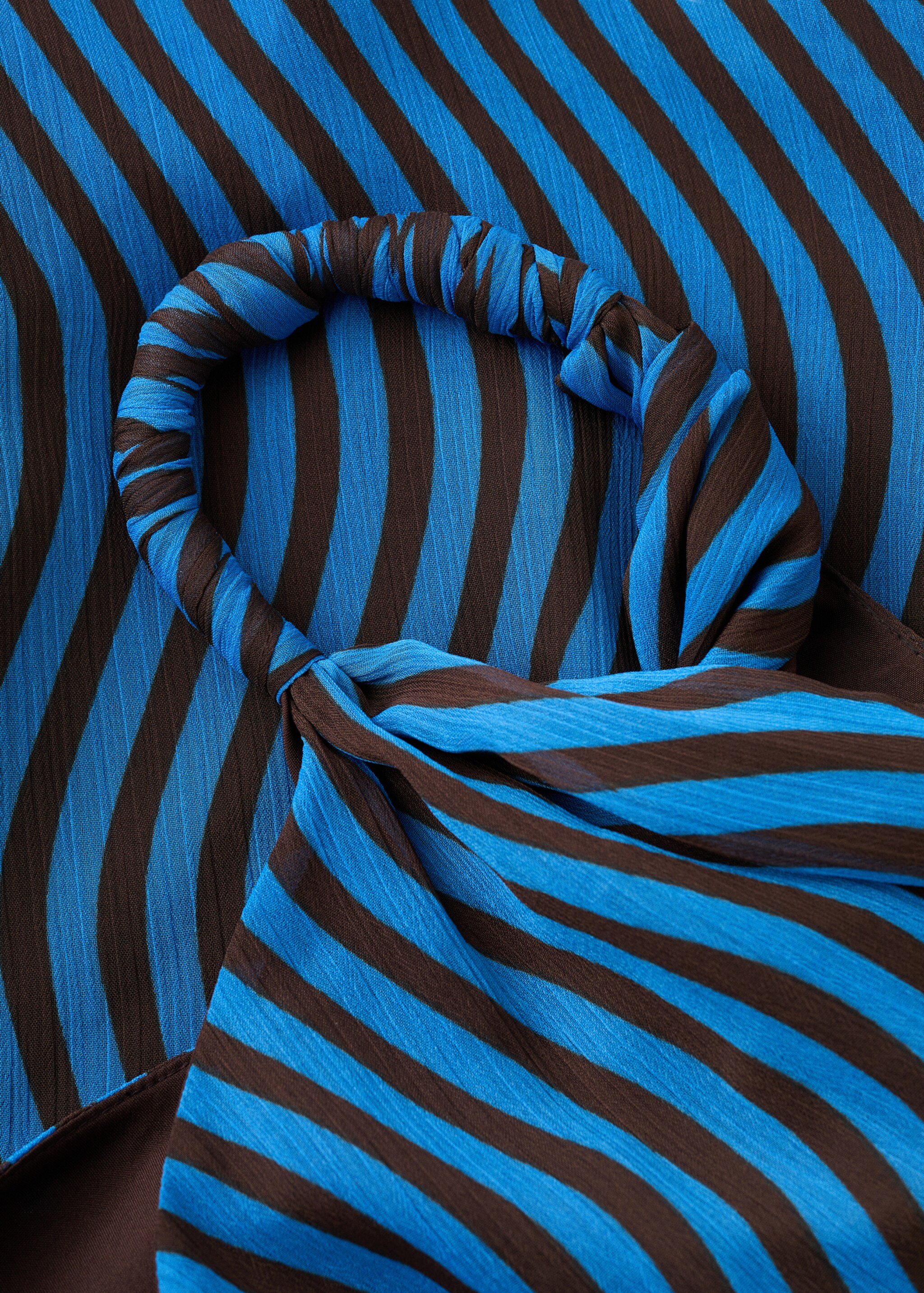 Asymmetric zebra blouse - Details of the article 0, Vibrant blue. Ref: 27086352-00.