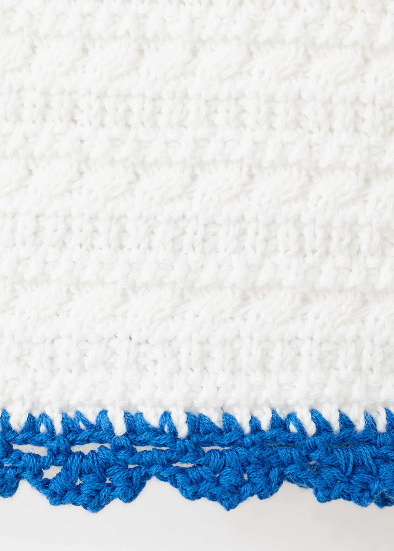 Openwork knitted cardigan with bow - Details of the article 0