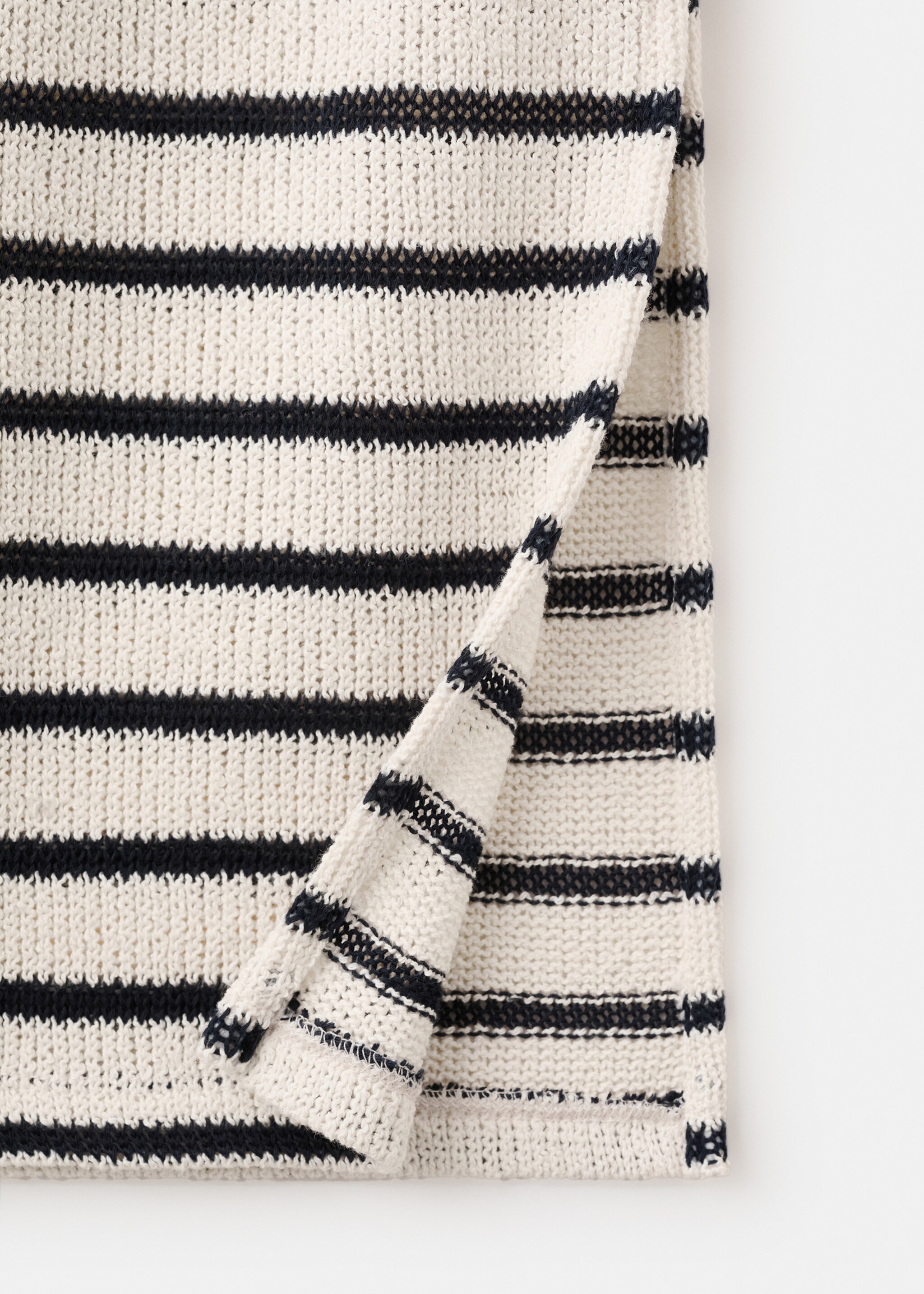 Long striped skirt - Details of the article 8, Navy. Ref: 27086740-00.