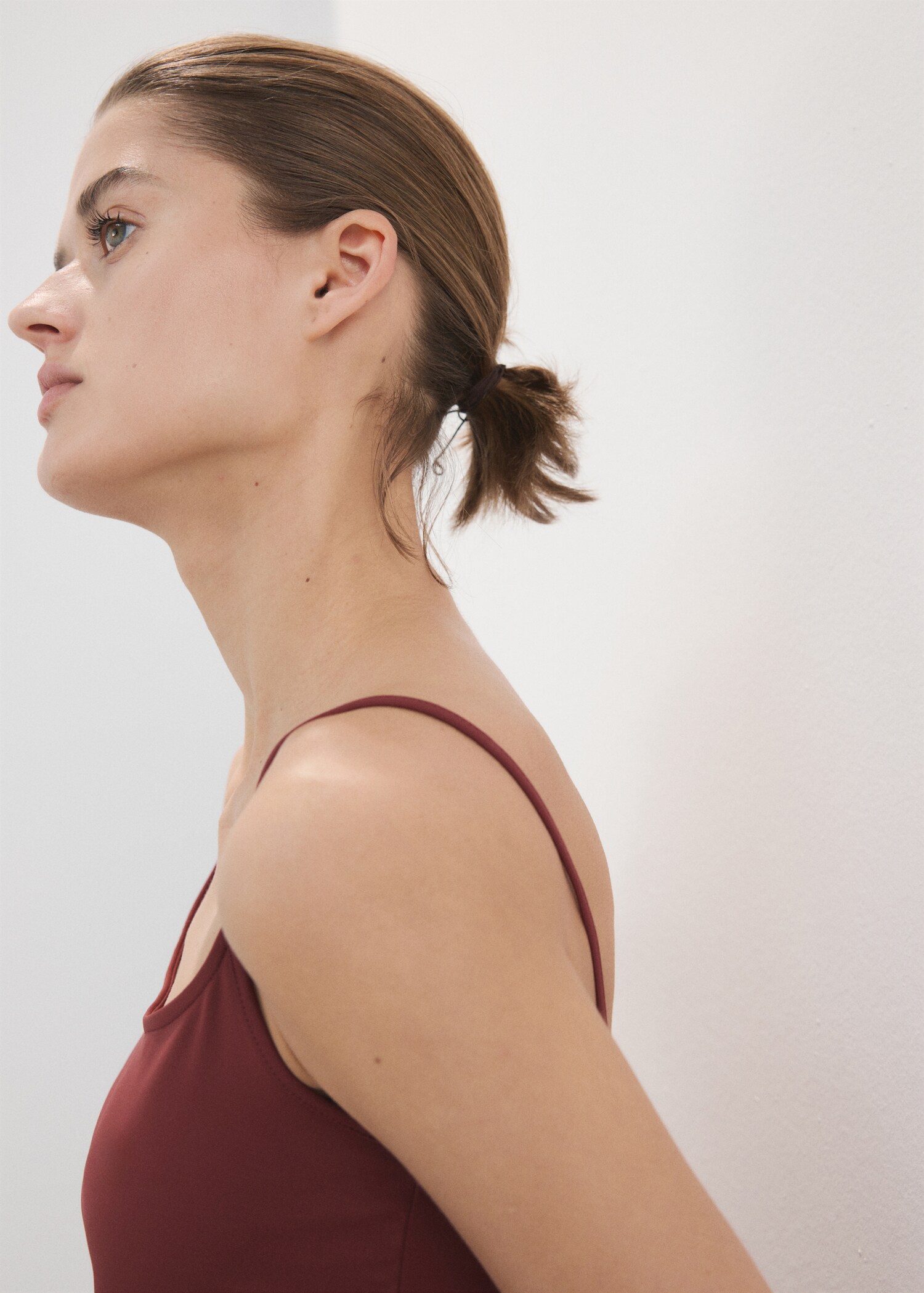 Fitted crop top - Details of the article 1