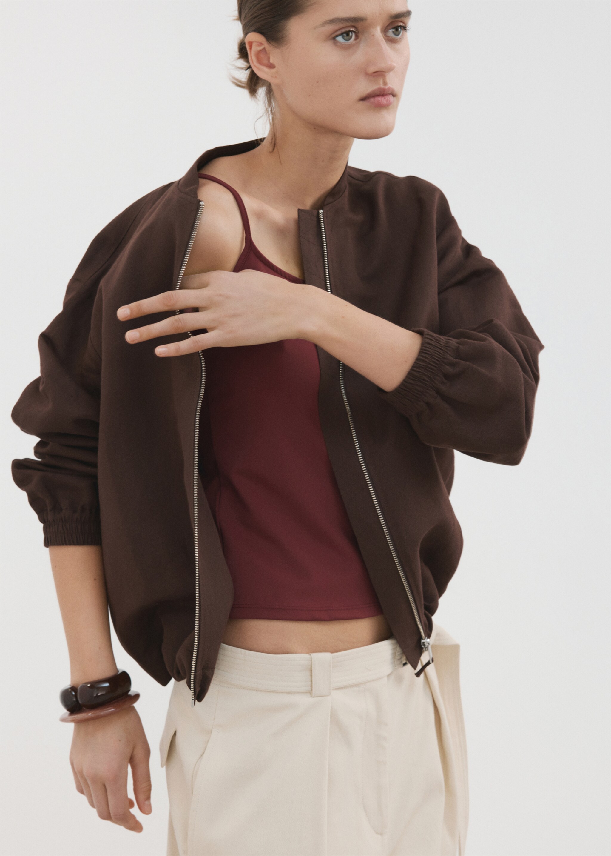 Fitted crop top - Details of the article 2, Russet. Ref: 27087140-00.