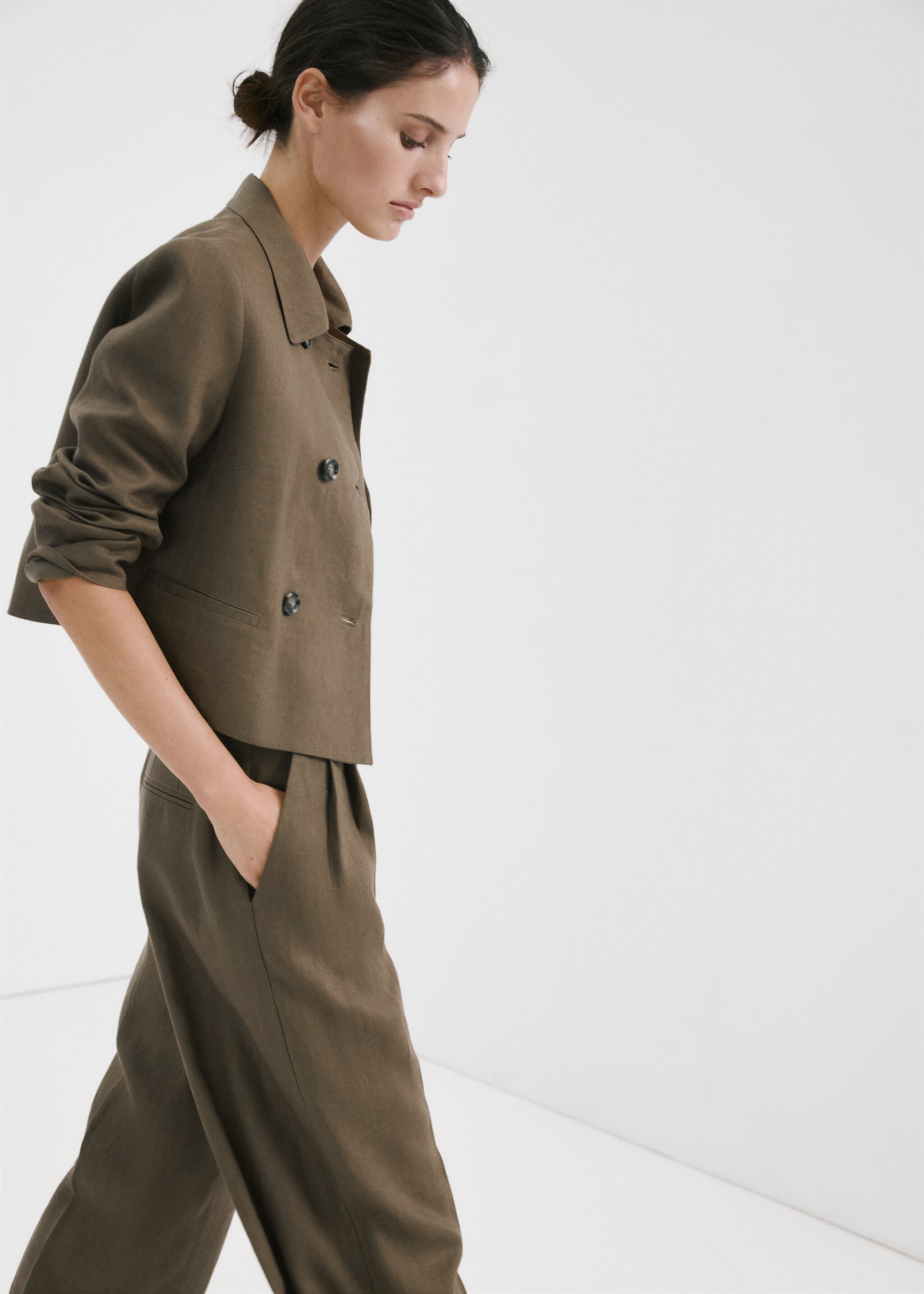 Double-breasted linen jacket - Medium plane, Khaki. Ref: 27087141-00.