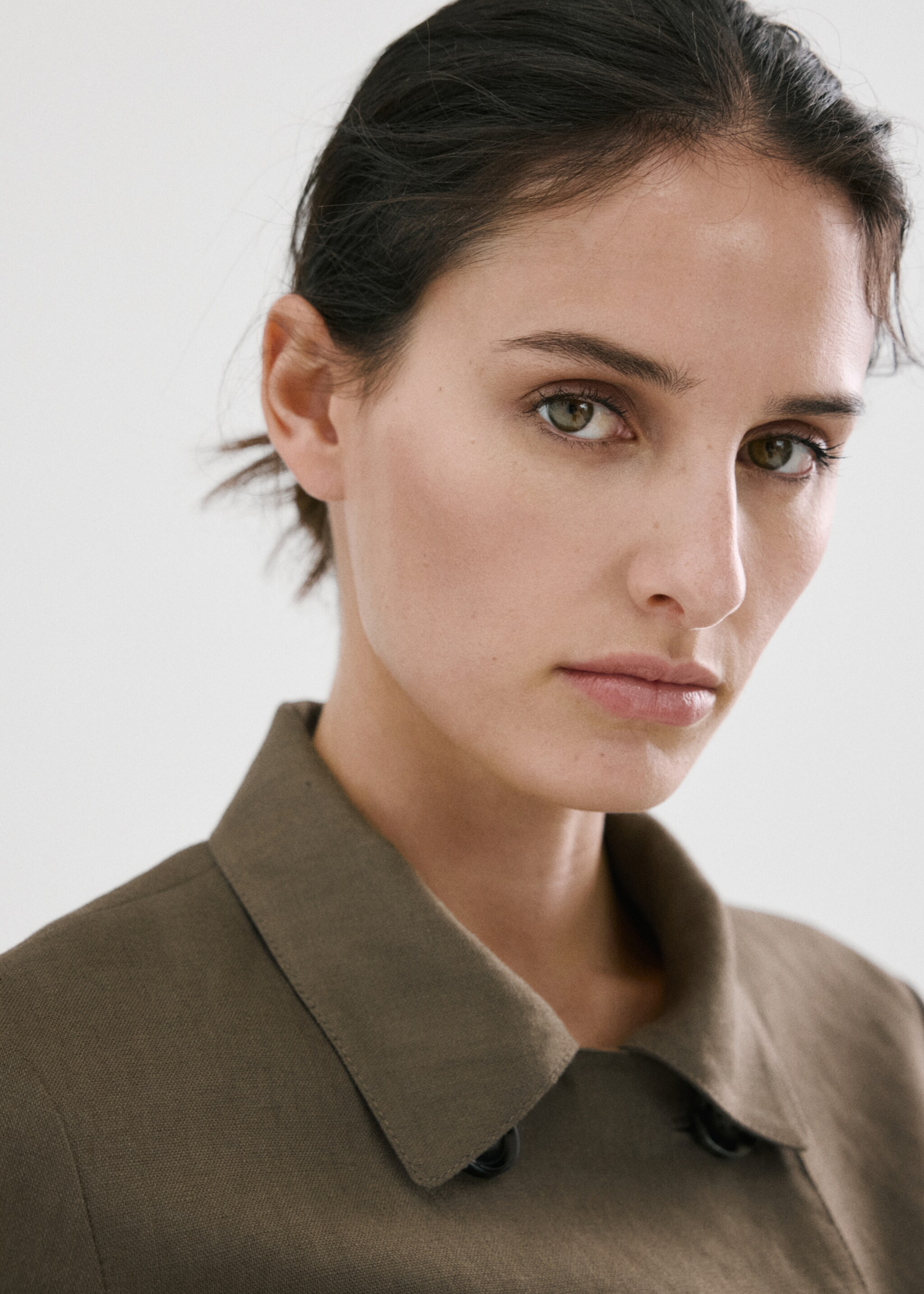 Double-breasted linen jacket - Details of the article 1, Khaki. Ref: 27087141-00.