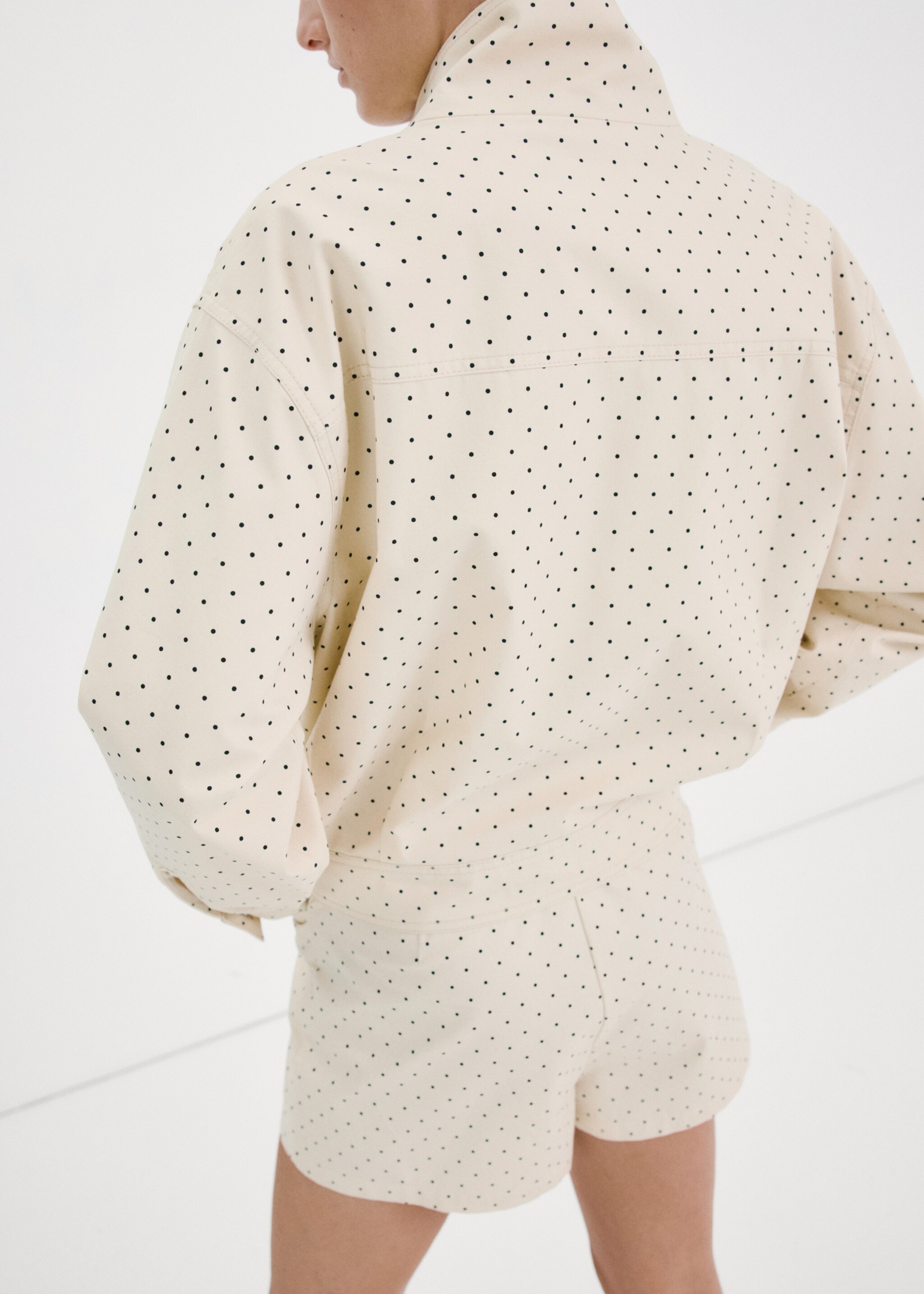 Polka dot cotton shorts - Reverse of the article, Ecru. Ref: 27087142-00.