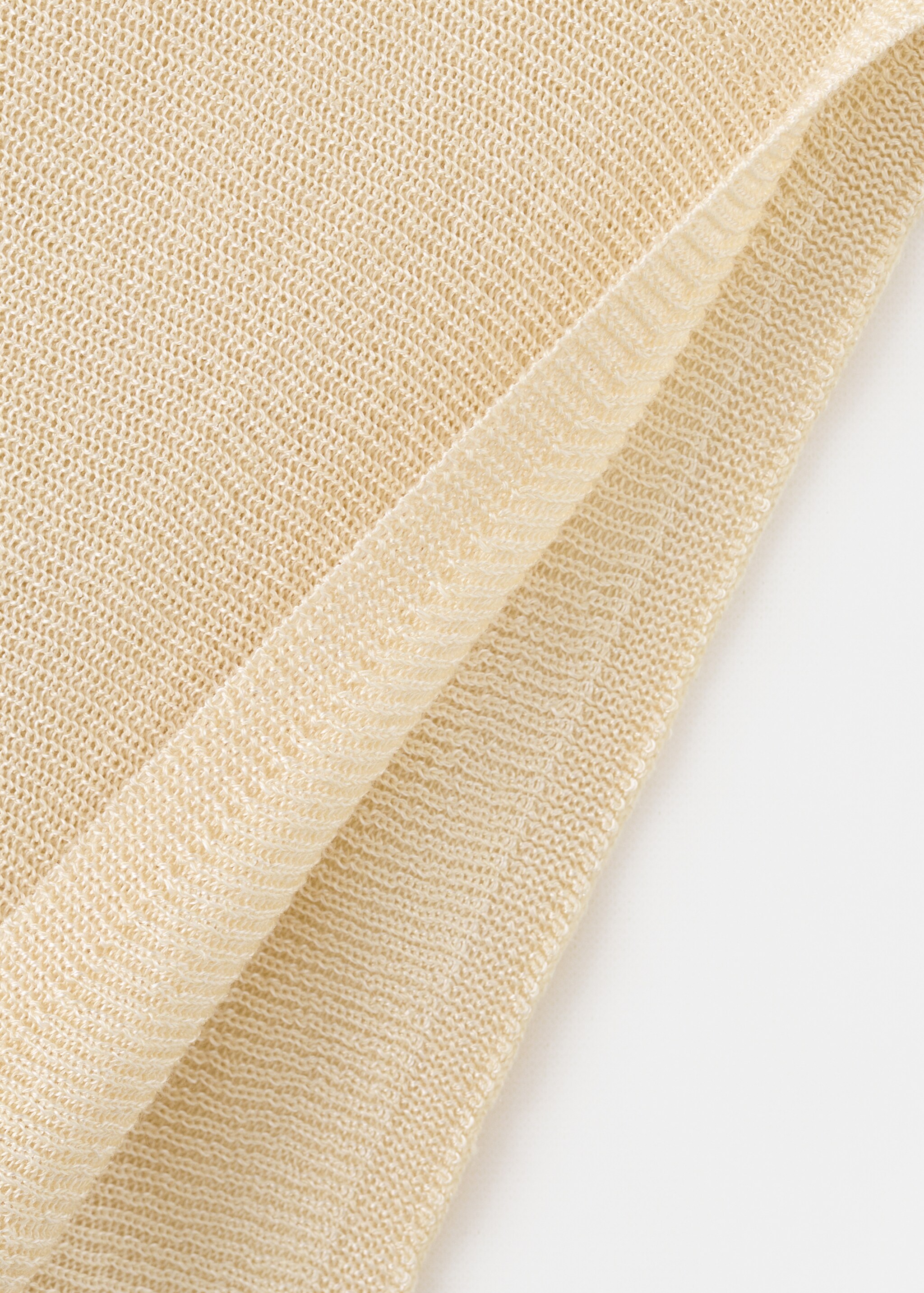 Capa de malha assimétrica - Pormenor do artigo 8, Amarelo-pastel. Ref: 27087143-00.