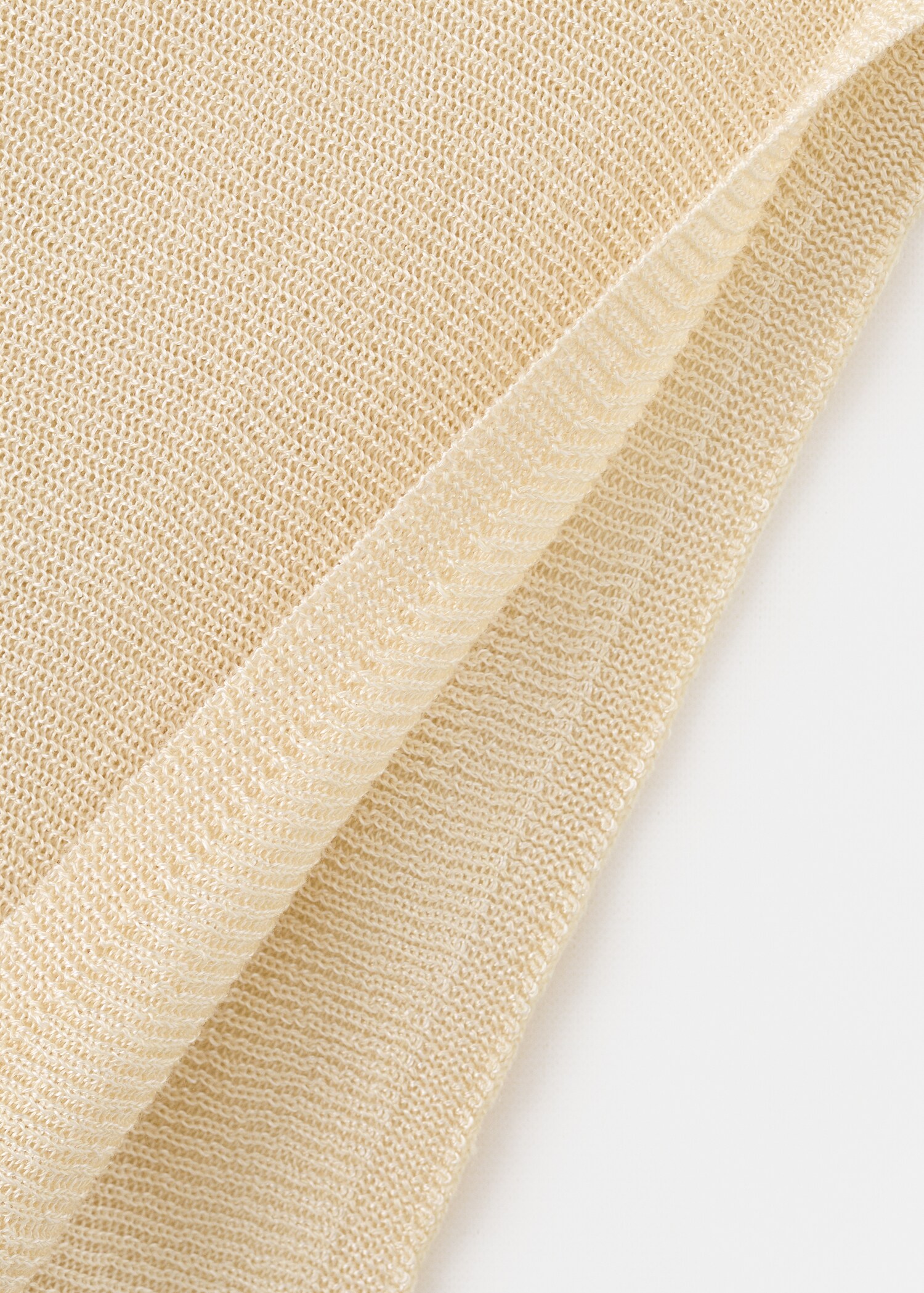 Asymmetrical knitted cape - Details of the article 8