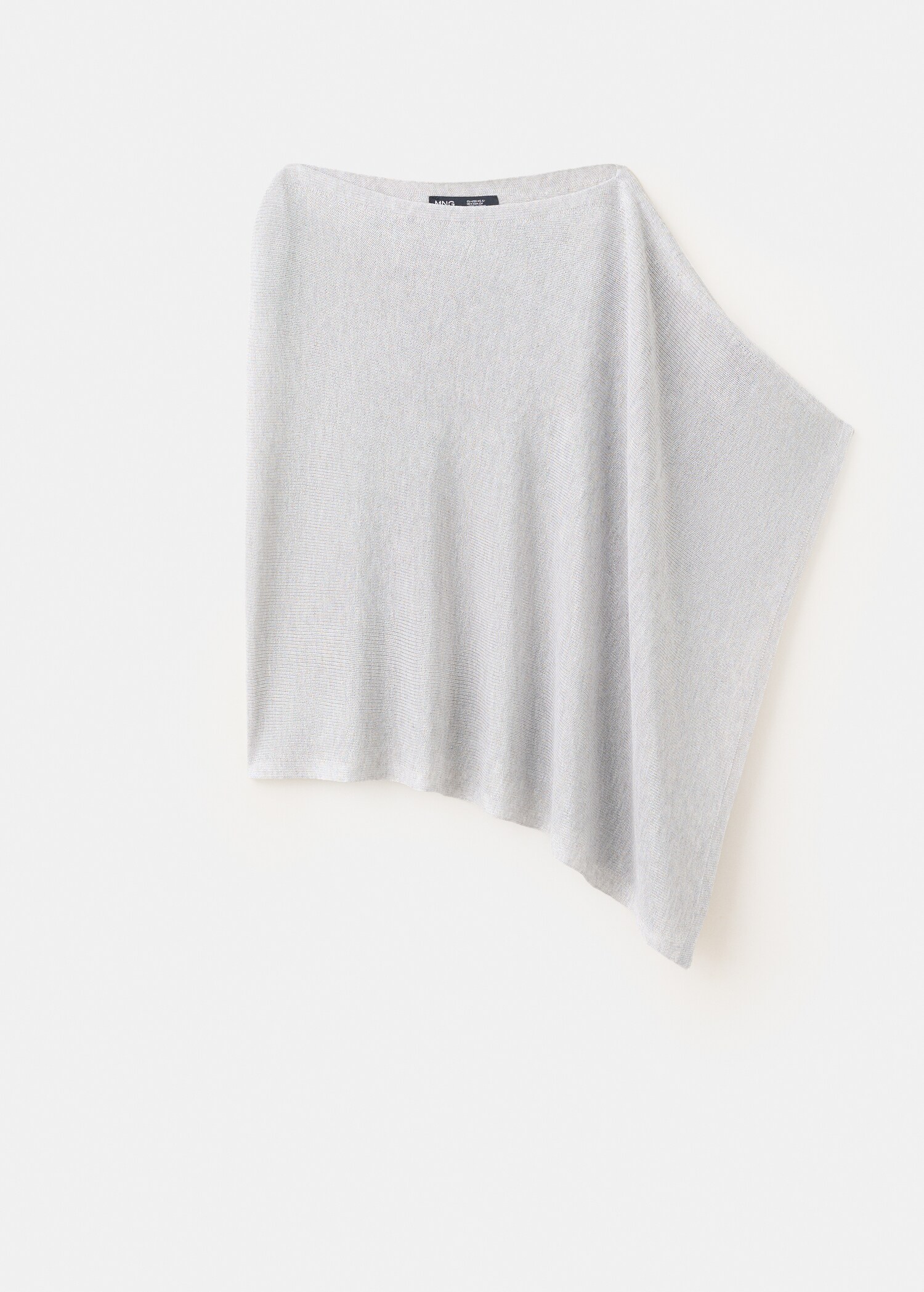 Asymmetrical knitted cape - Article without model
