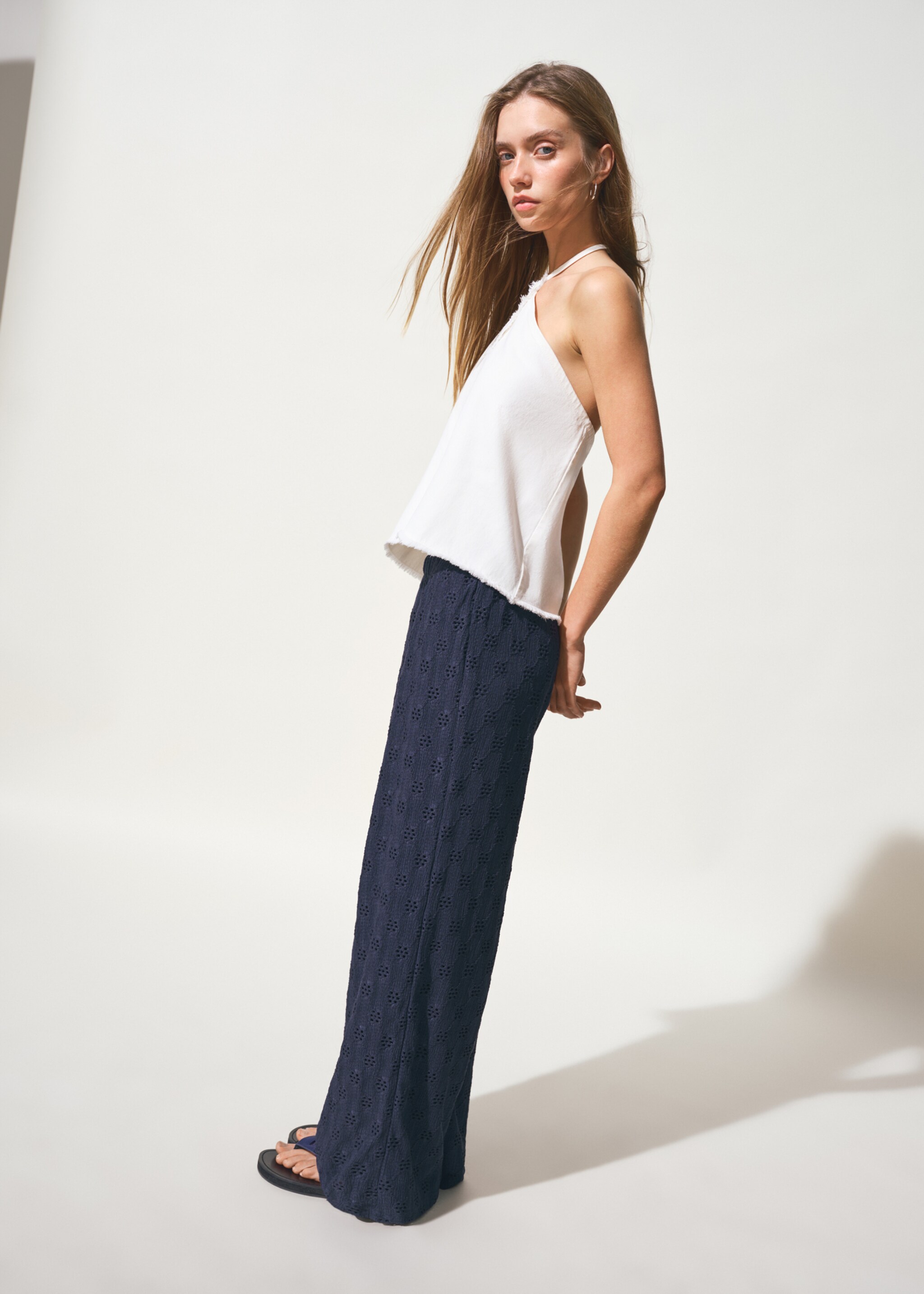 Straight trousers with embroidered details - Medium plane, Navy. Ref: 27087146-00.