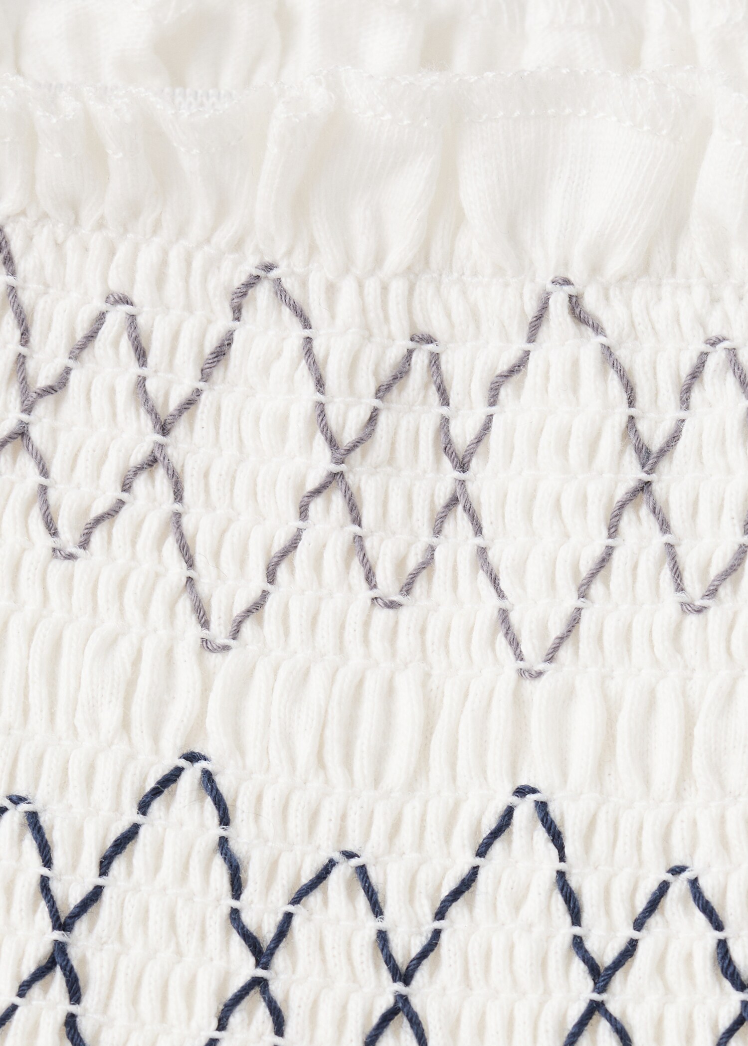 Faldilla llarga detalls brodats - Detall de l'article 8