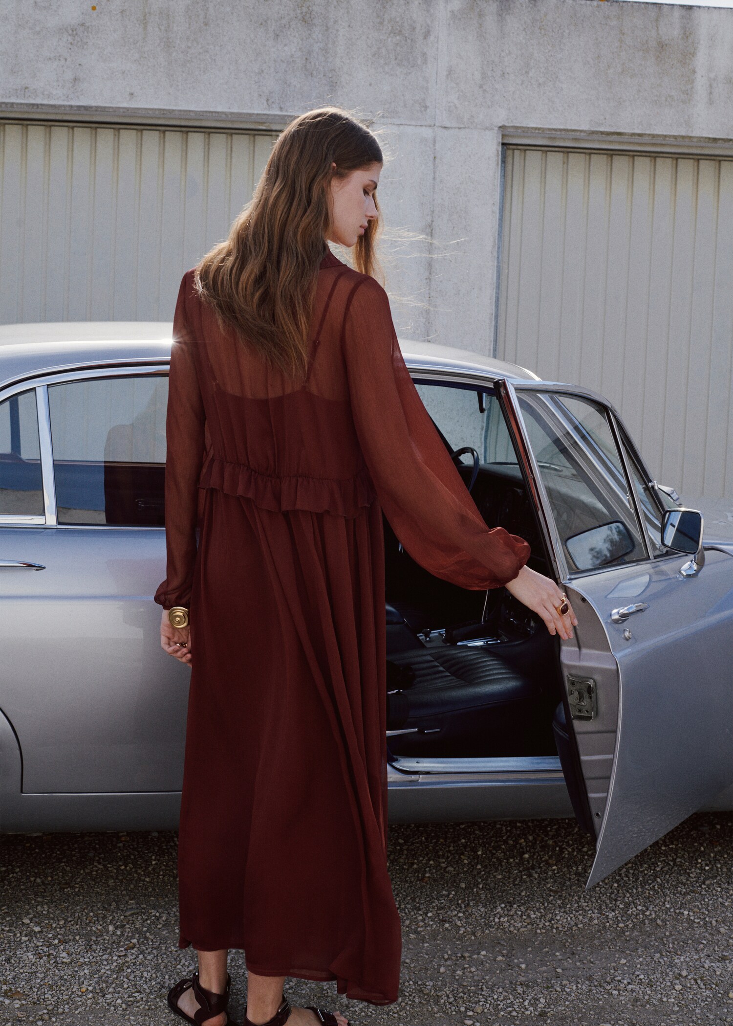 Ruffles flowy dress - Reverse of the article