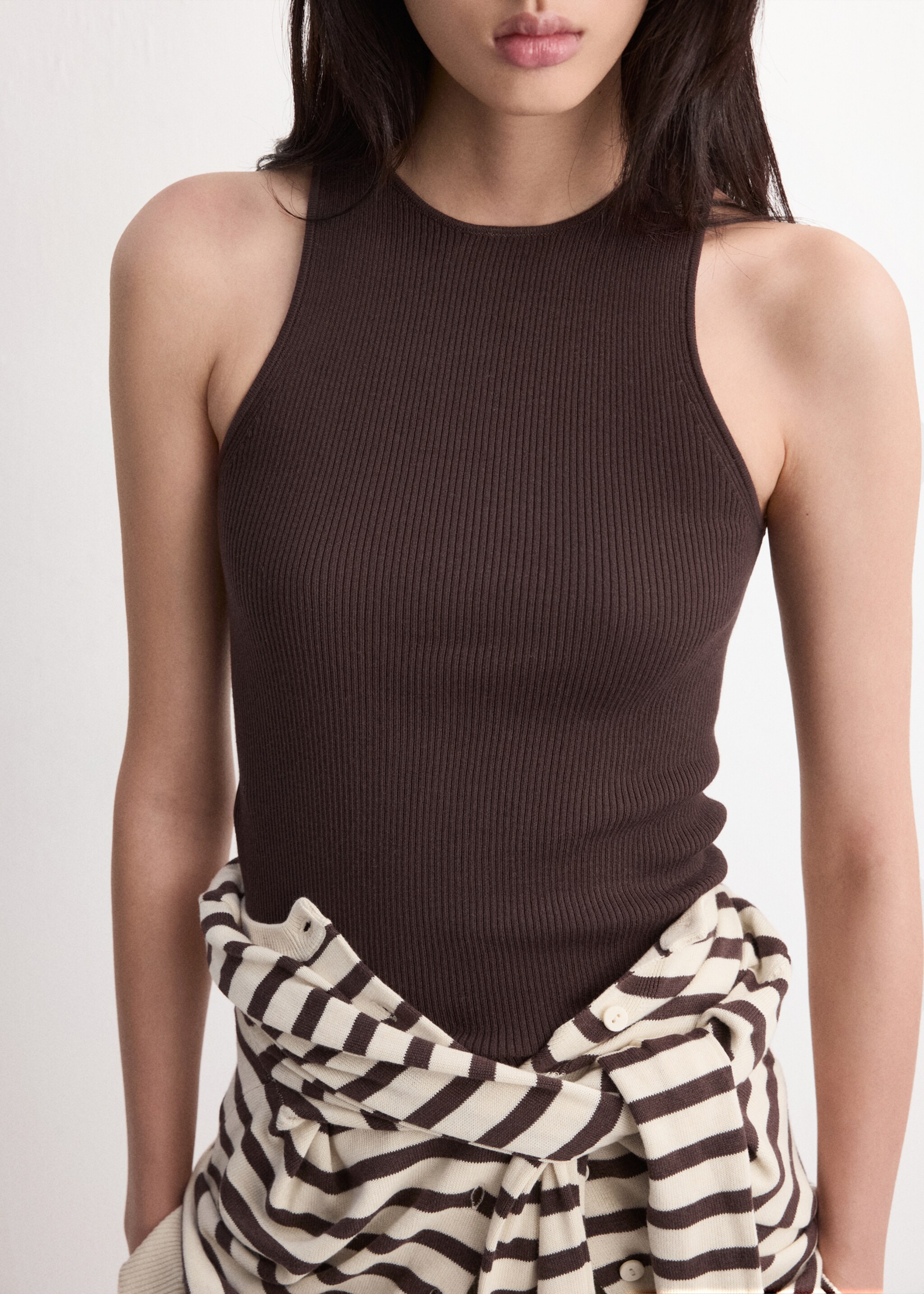 Fitted fine-knit top - Medium plane, Chocolate. Ref: 27087151-00.