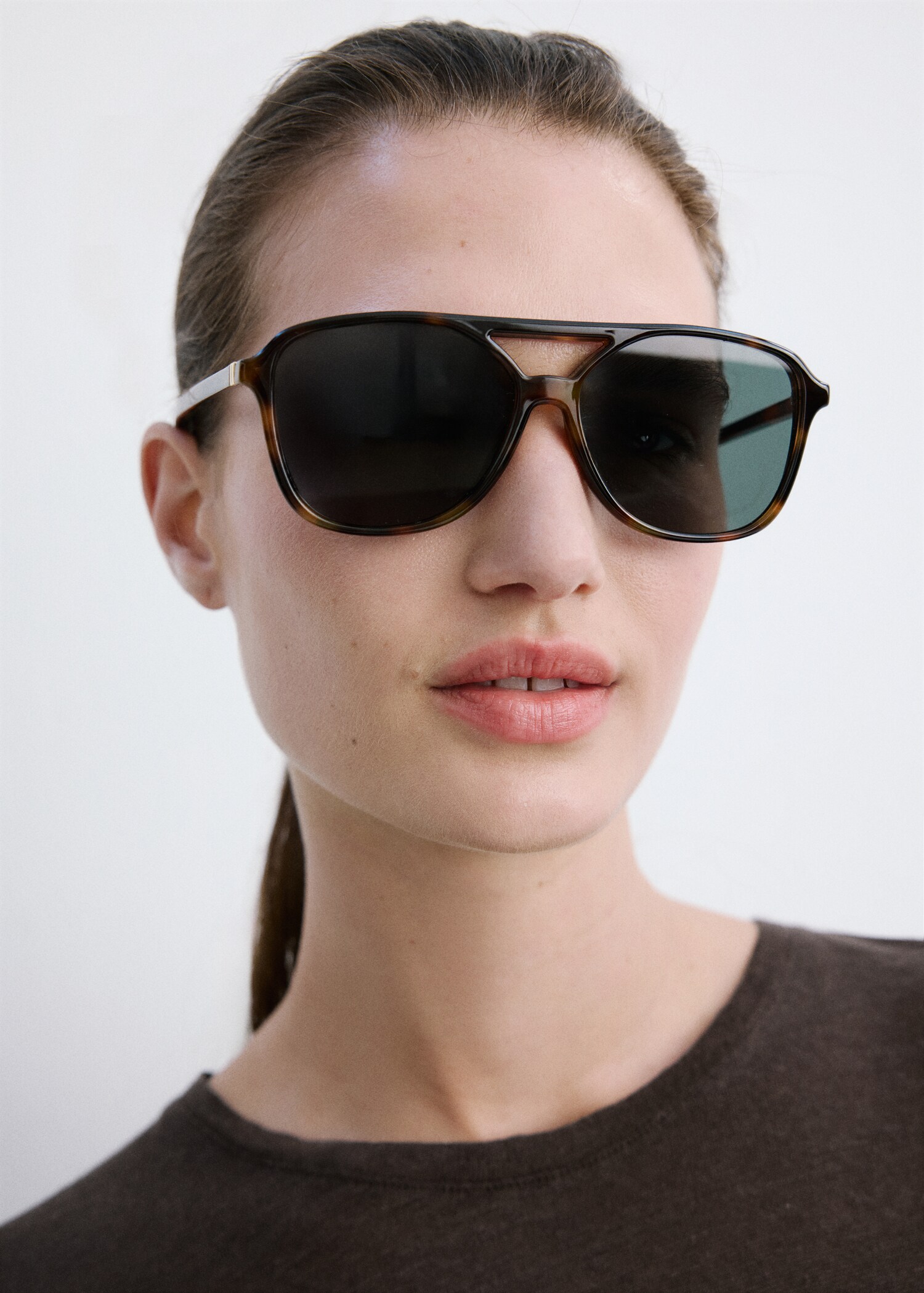 Camiseta lino manga corta - Detalle del artículo 1