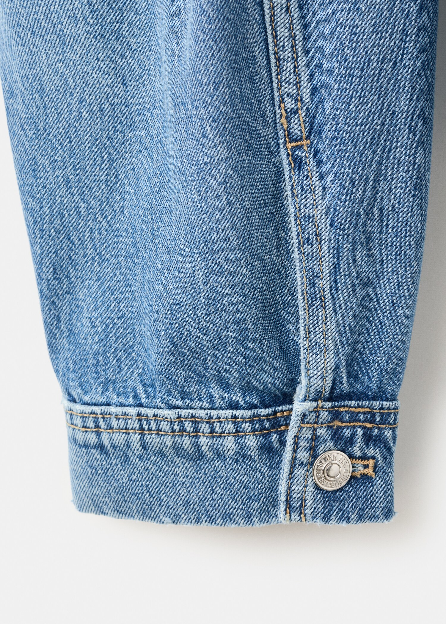 Pockets denim jacket - Details of the article 0