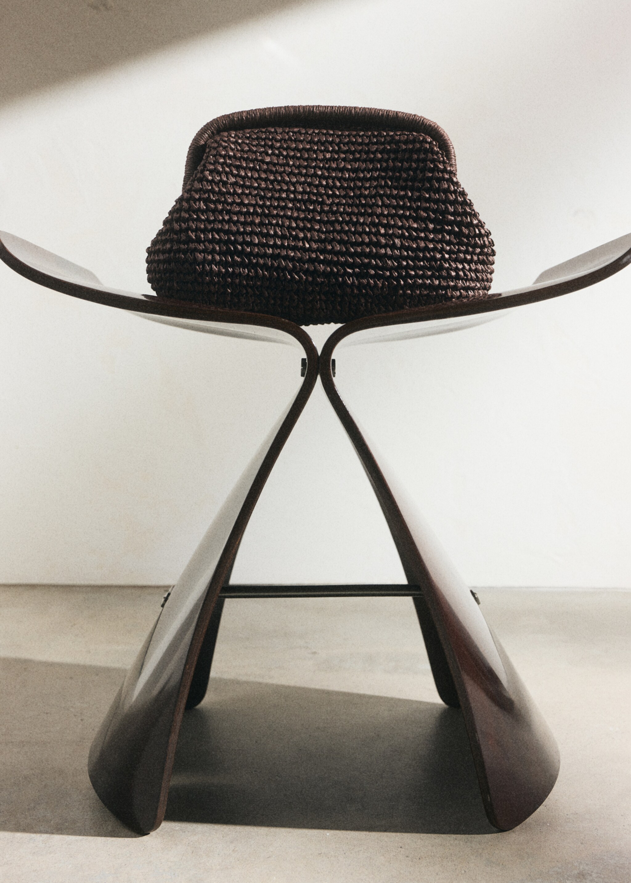 Natural fiber clutch bag - Details of the article 6, Chocolate. Ref: 27087775-00.