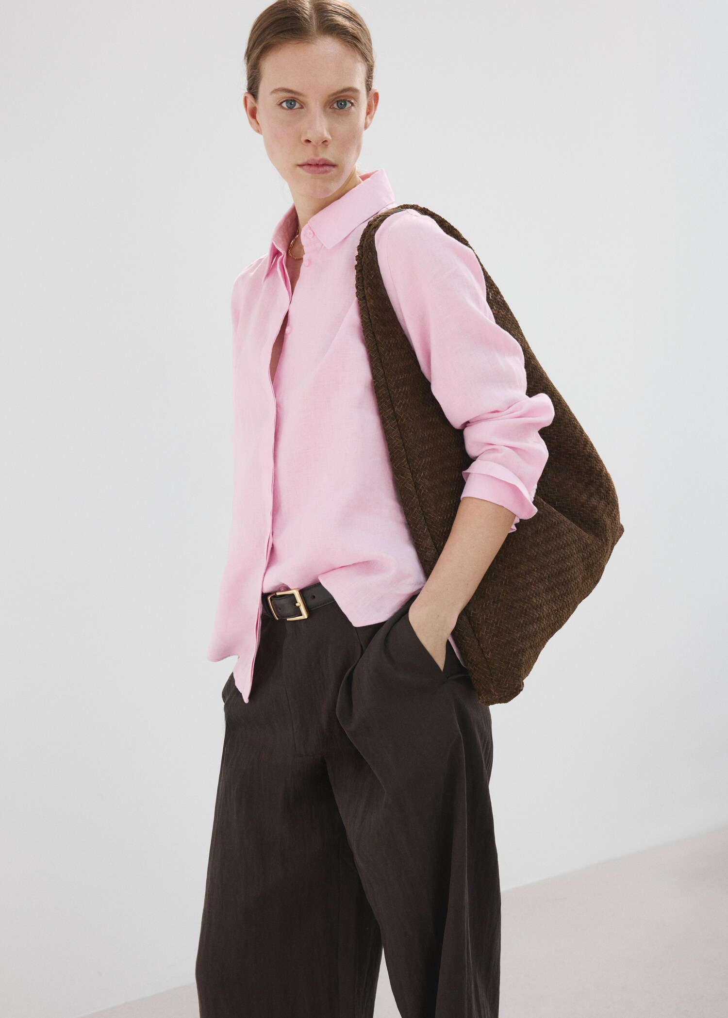 قميص كتان مستقيم - رؤية وسط