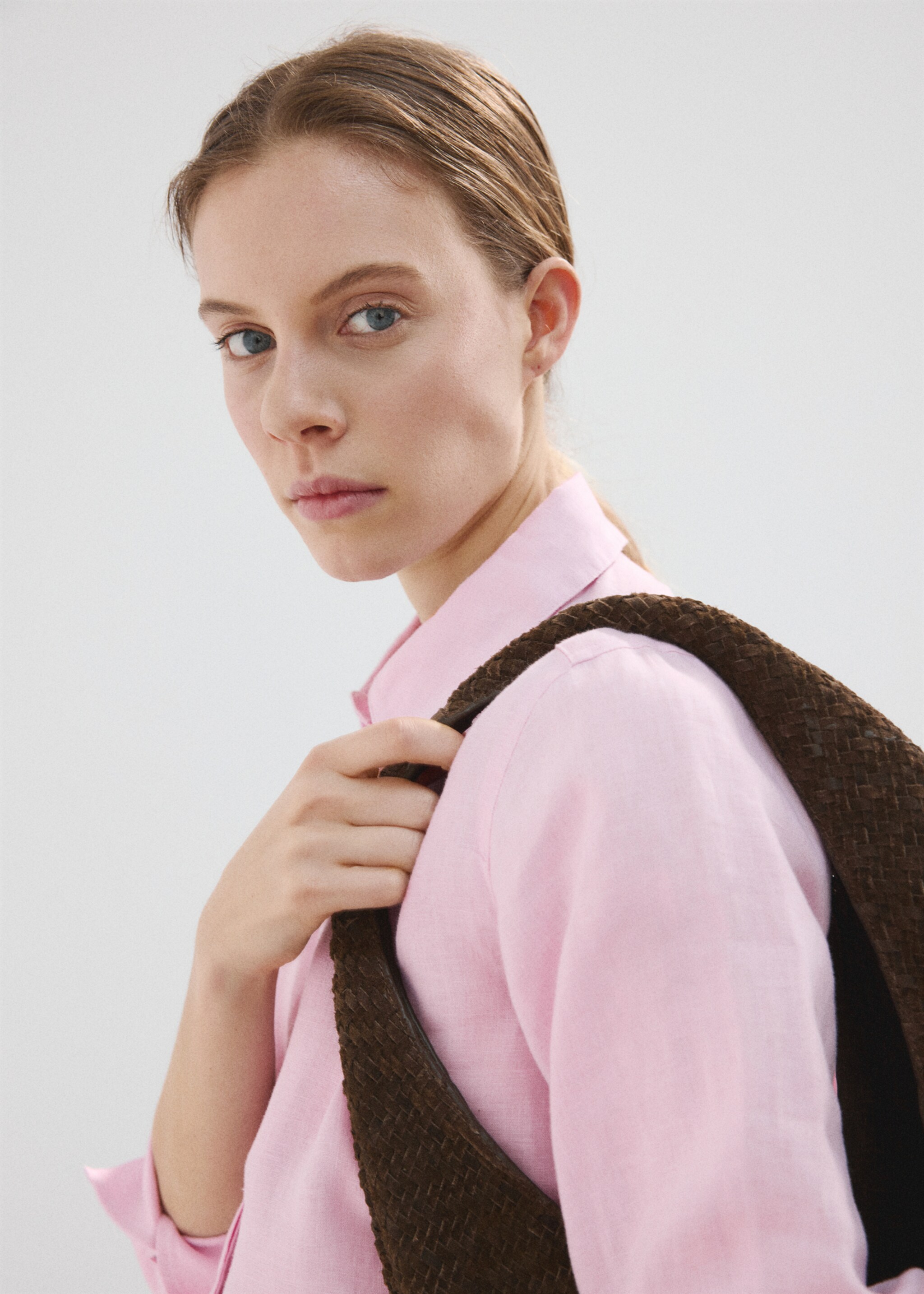 قميص كتان مستقيم - تفاصيل المنتج 2, وردي. Ref: 27087781-00.