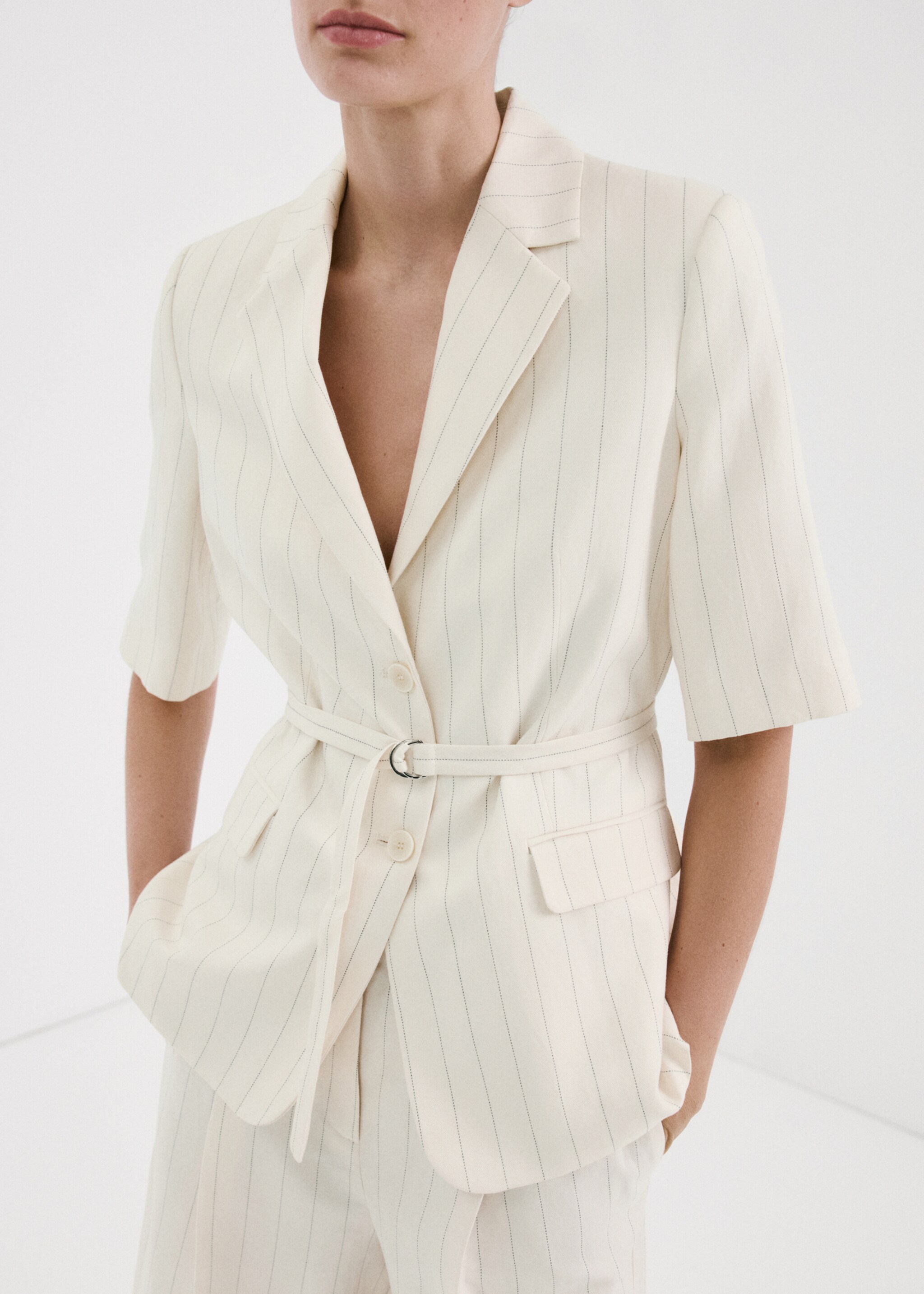 Linen suit jacket with belt - Details of the article 6, Ecru. Ref: 27087782-00.