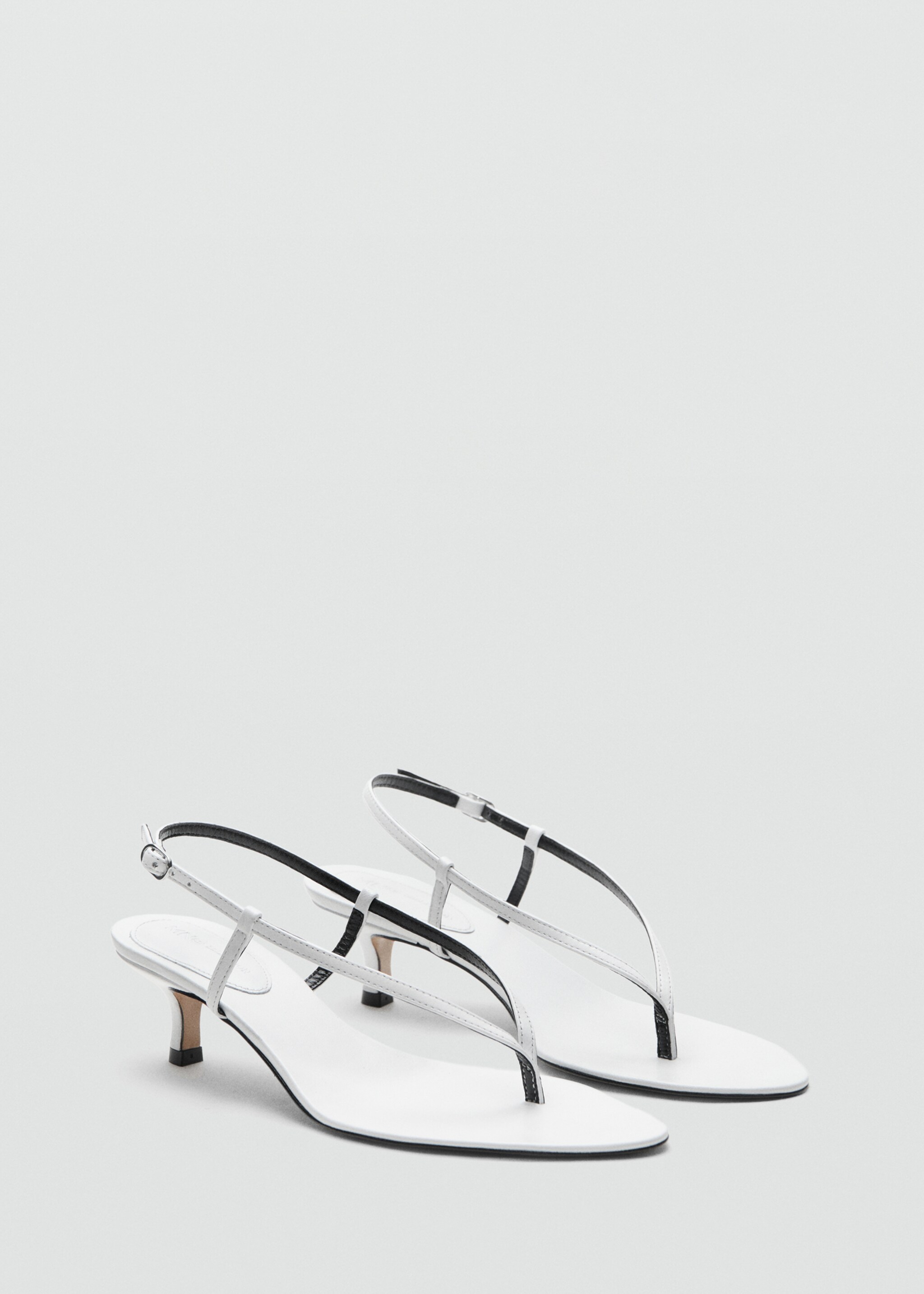 Кожаные босоножки на каблуке с ремешками - Средний план, Белый. Ref: 27087789-00.