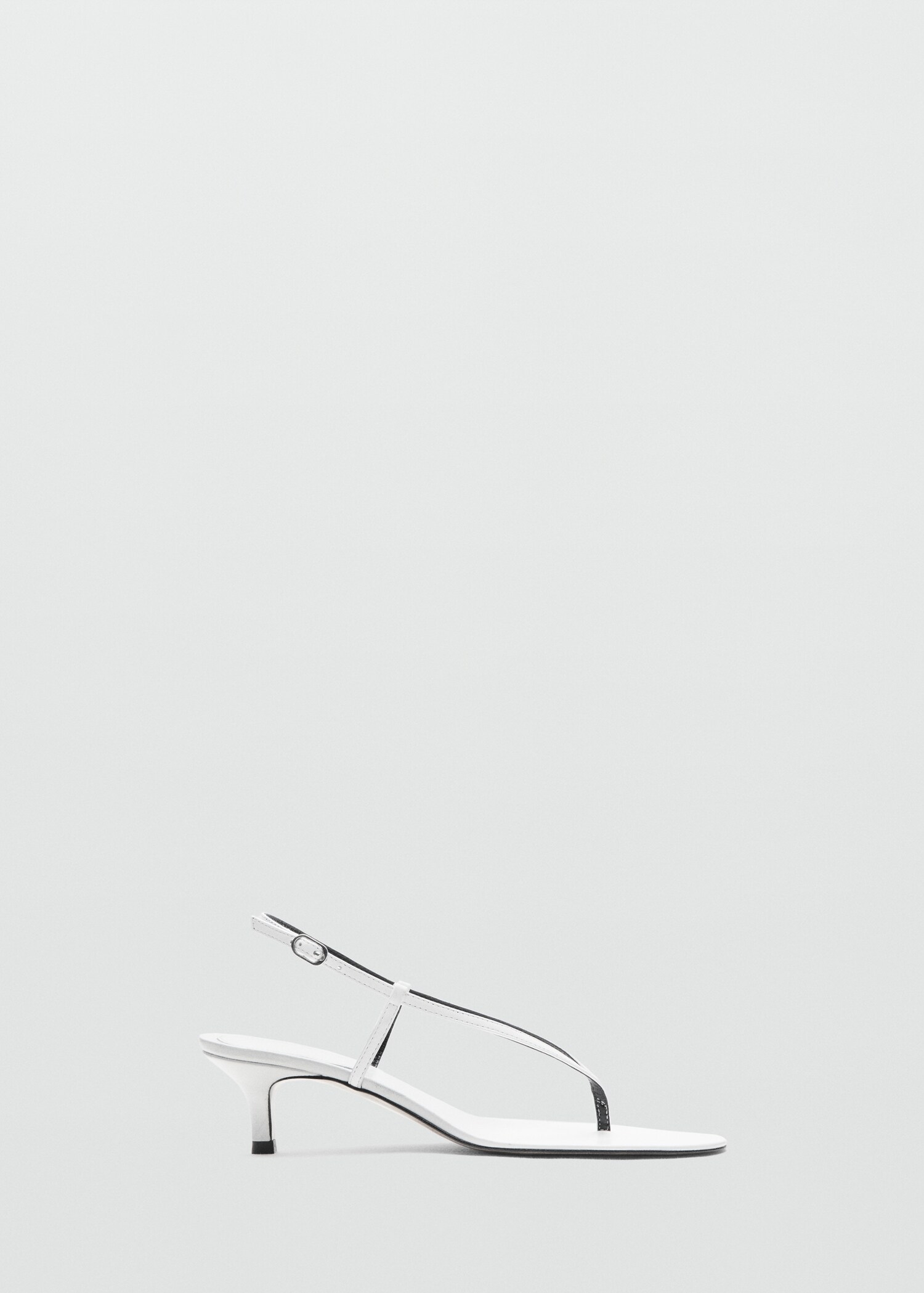 Кожаные босоножки на каблуке с ремешками - Изделие без модели