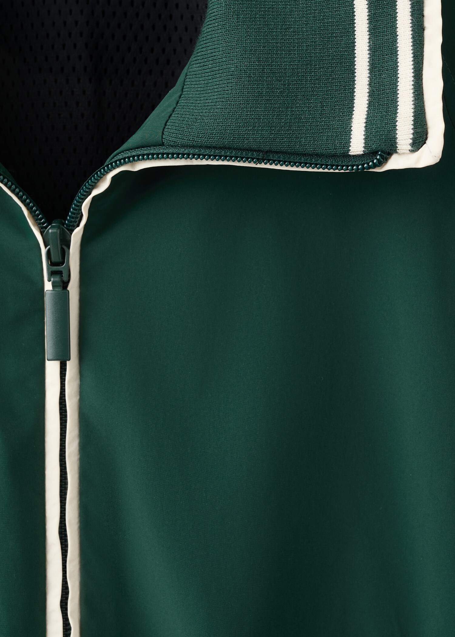 Contrast striped jacket - Details of the article 0